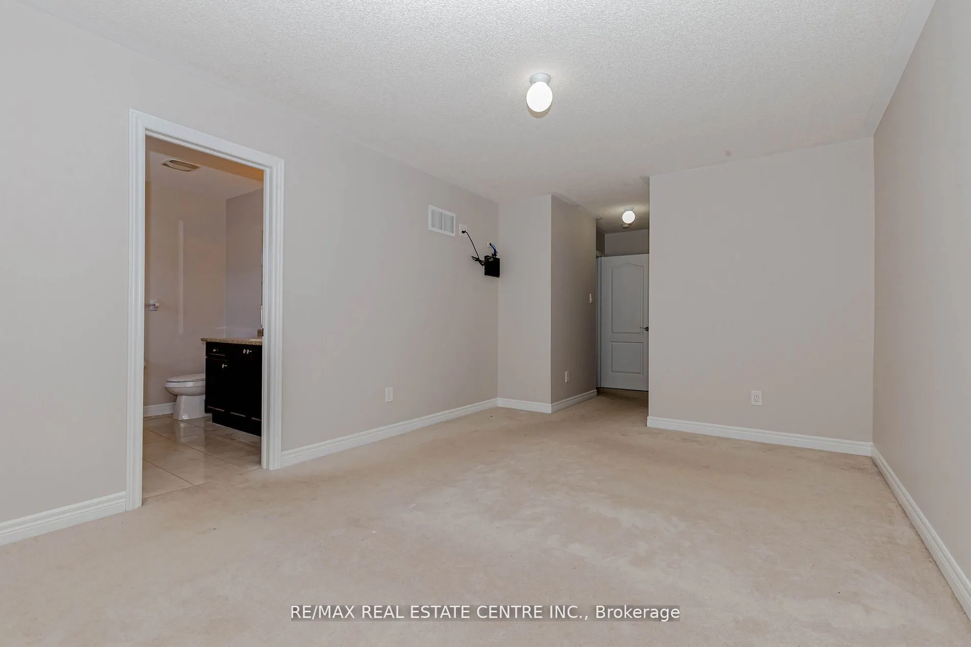 20 Gower Crescent, #(Upper)