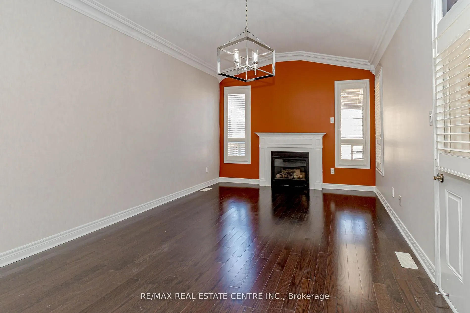 20 Gower Crescent, #(Upper)