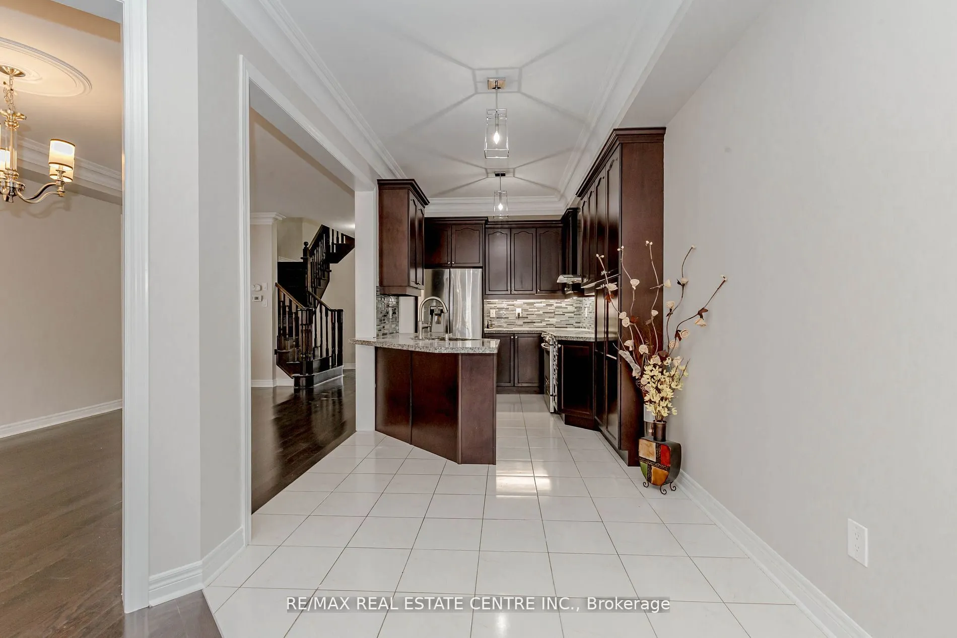 20 Gower Crescent, #(Upper)