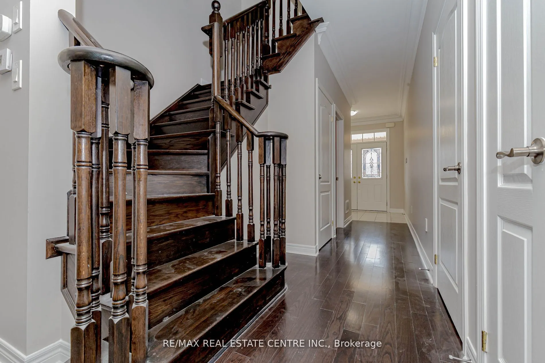 20 Gower Crescent, #(Upper)