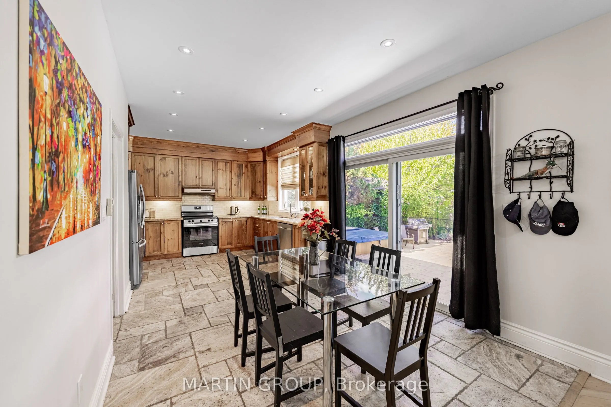 5637 Roseville Court