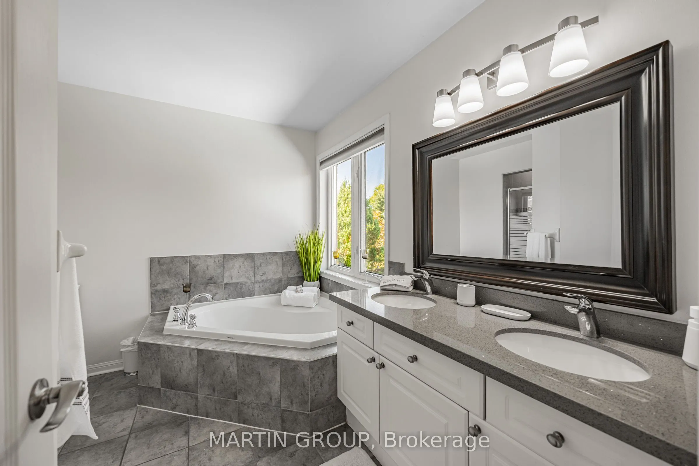5637 Roseville Court