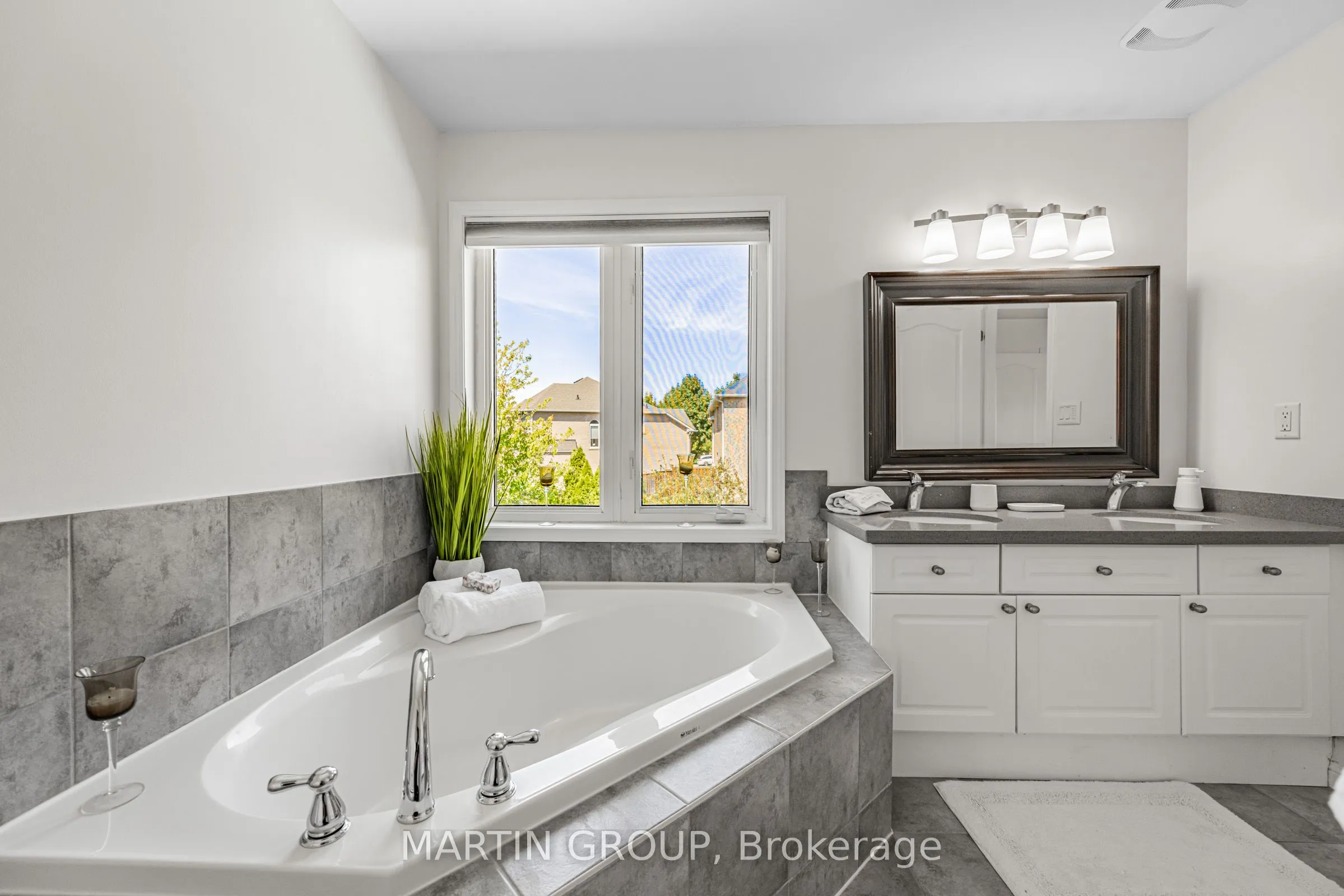 5637 Roseville Court