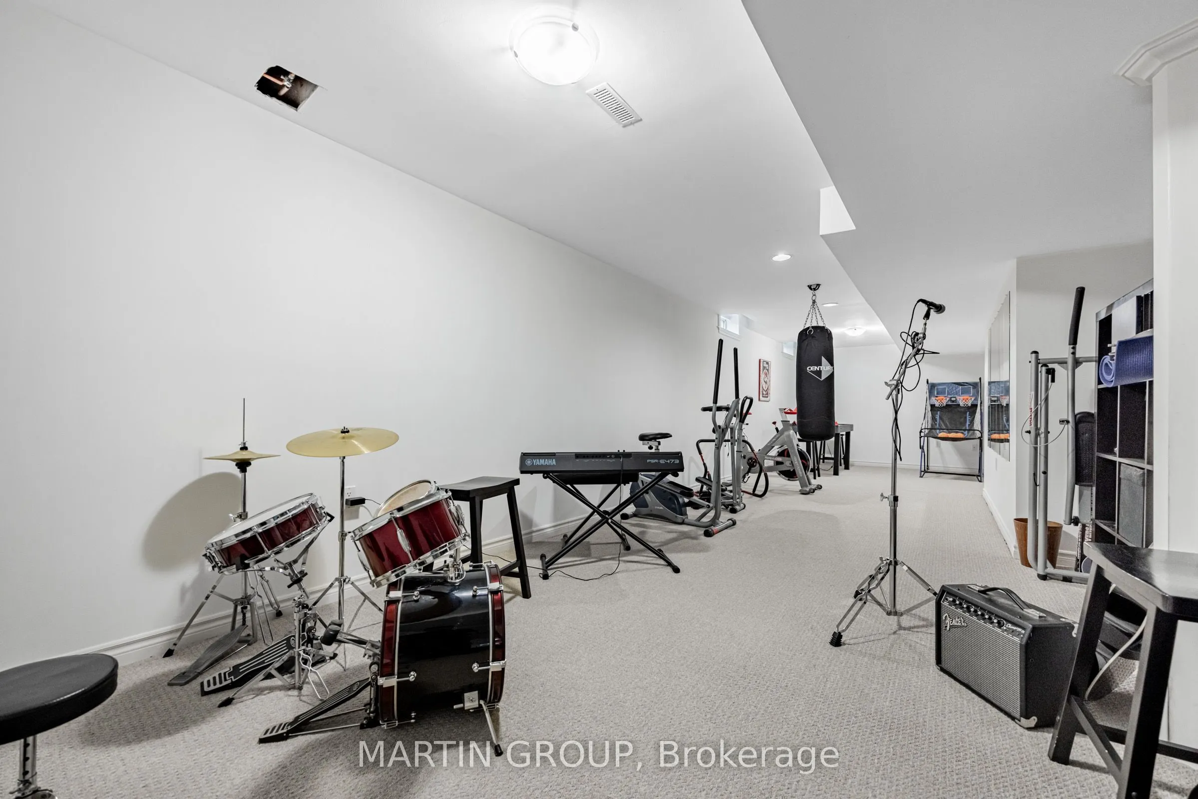 5637 Roseville Court