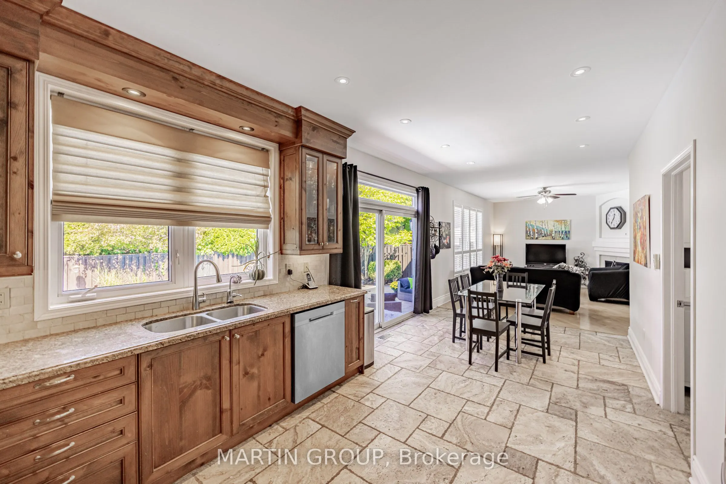 5637 Roseville Court