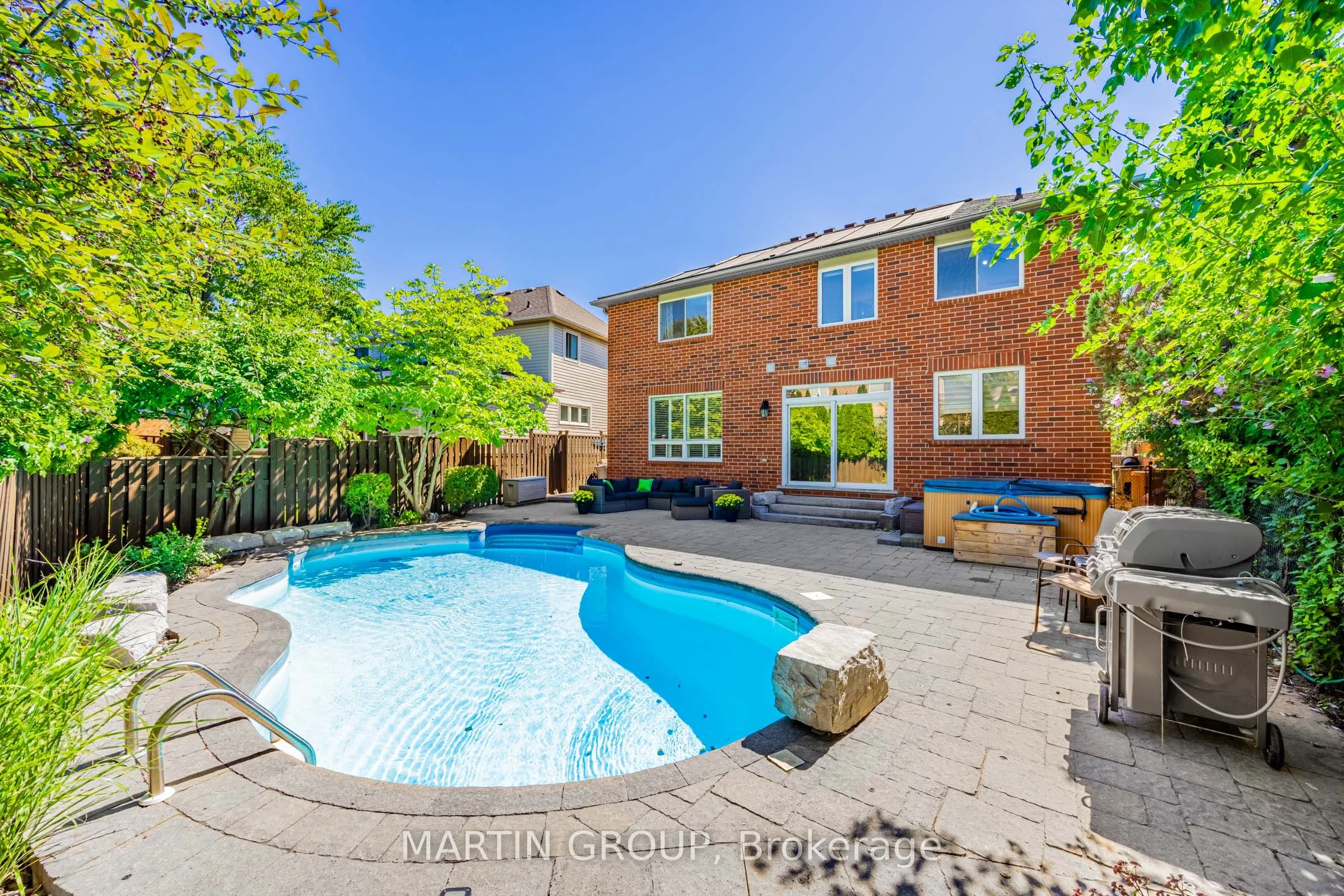 5637 Roseville Court