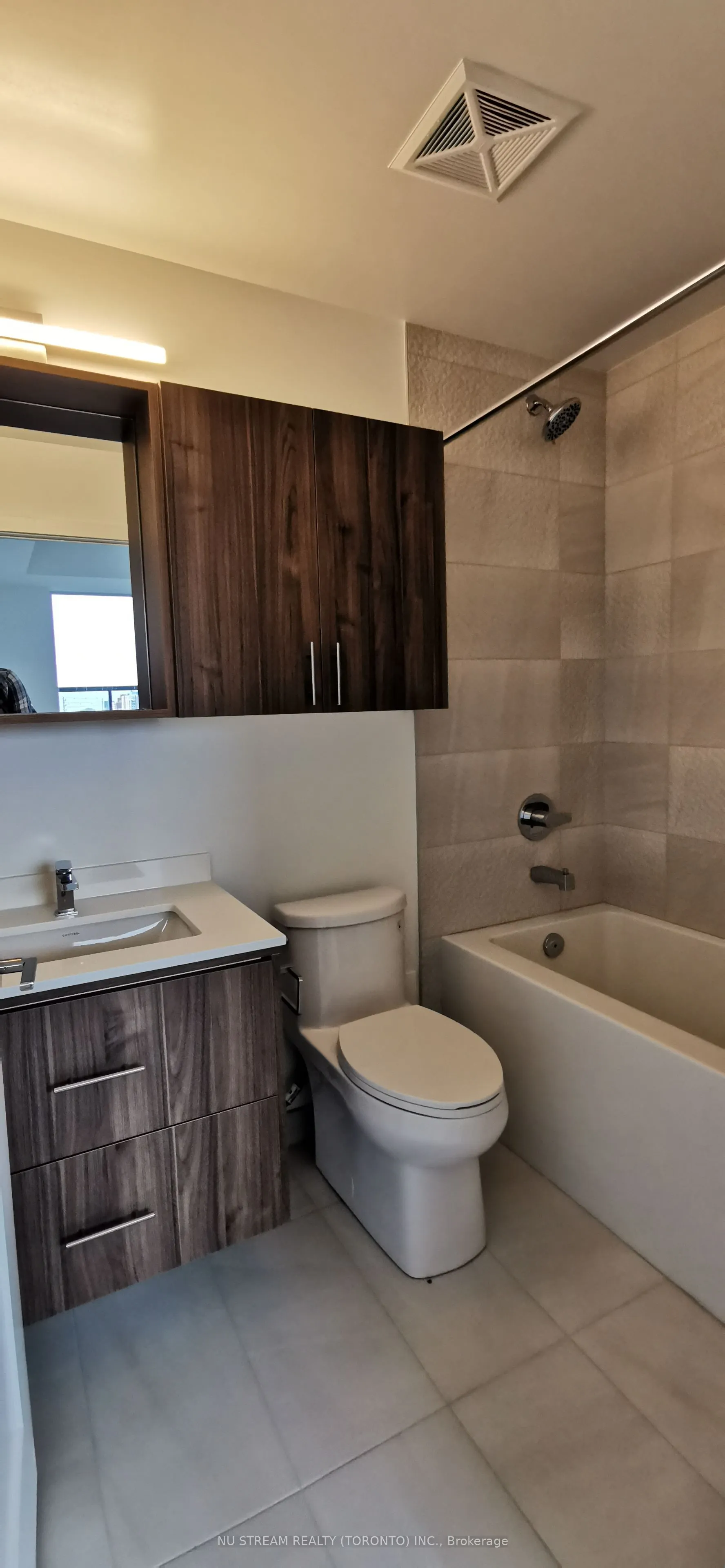 5105 Hurontario Street, #339
