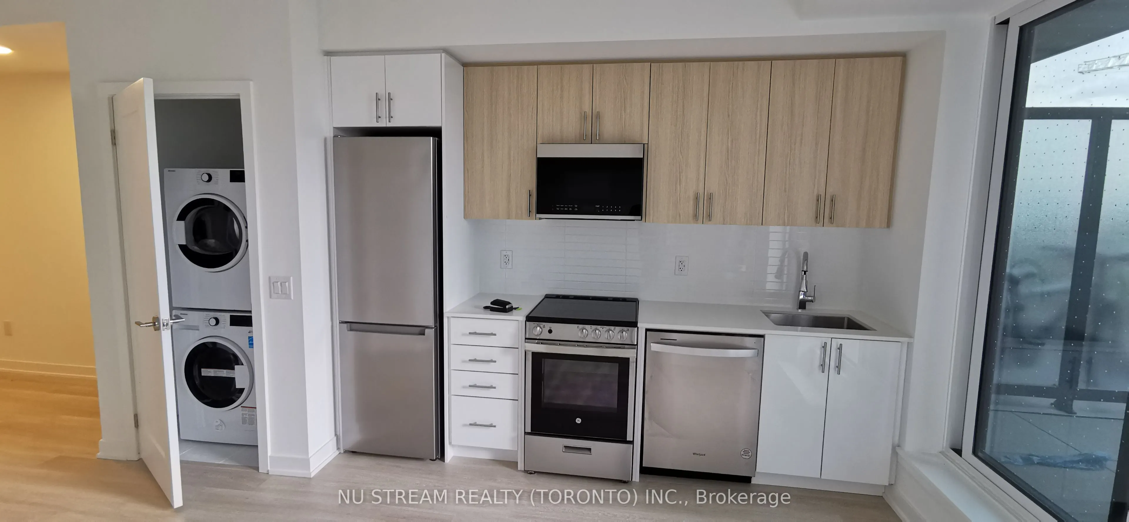 5105 Hurontario Street, #339