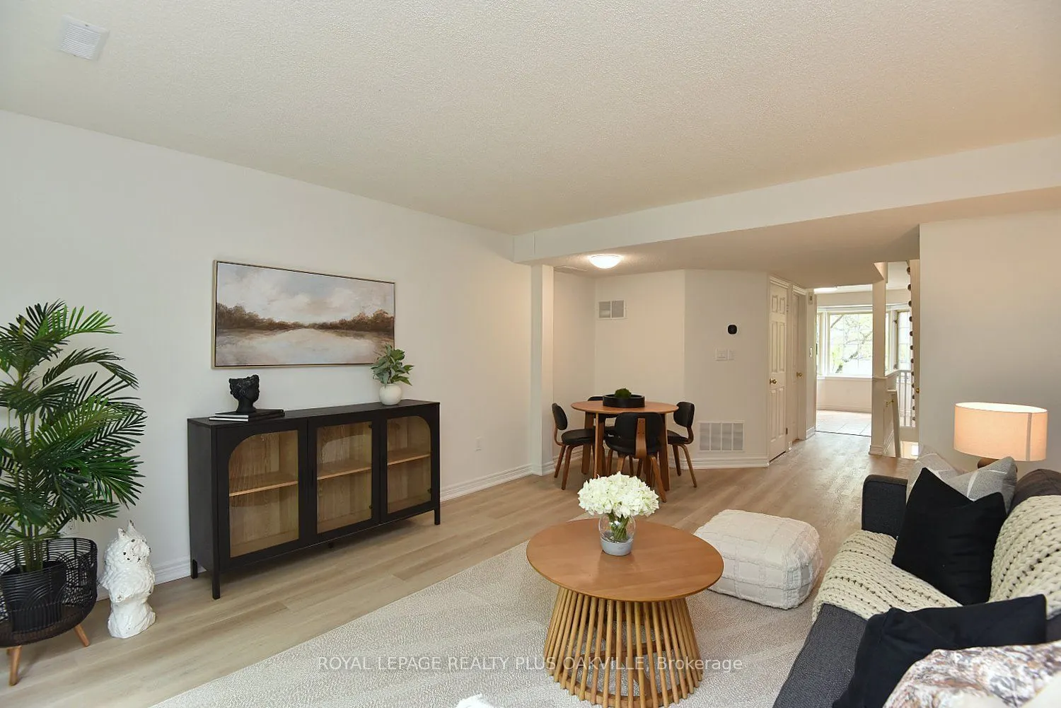 4045 Upper Middle Road, #14