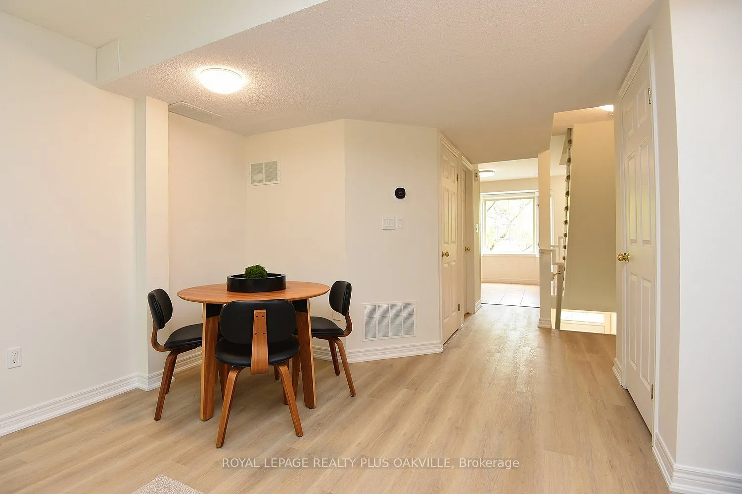 4045 Upper Middle Road, #14
