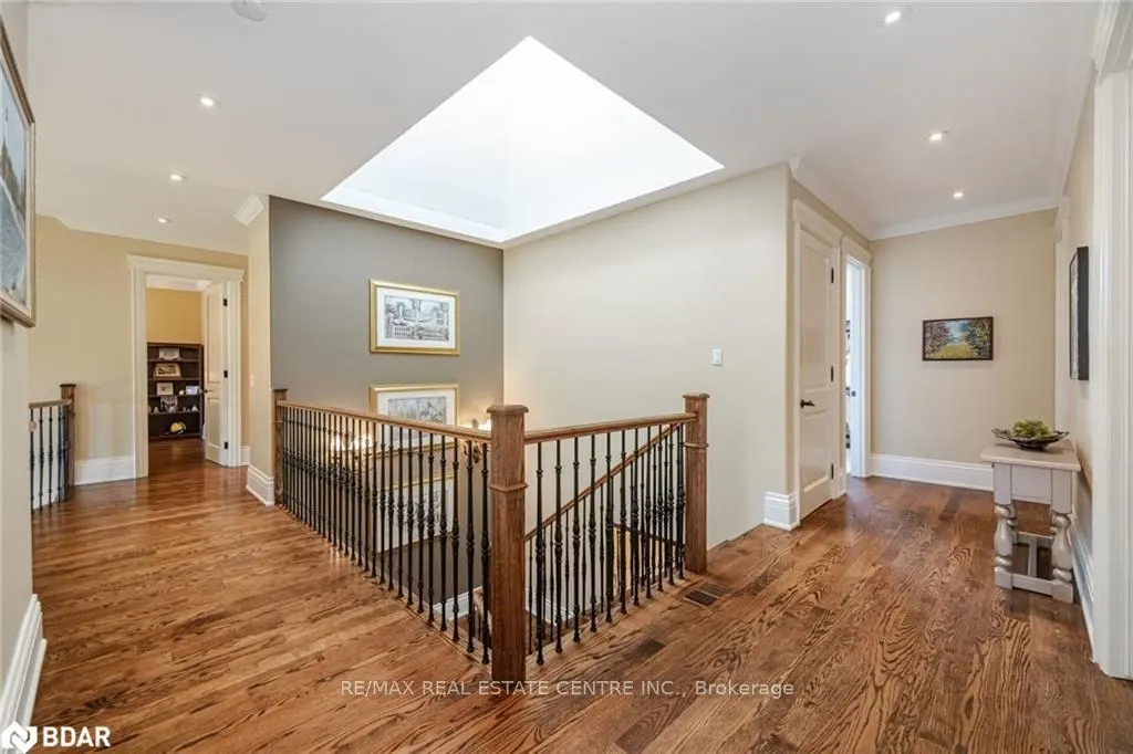 275 Martin Street