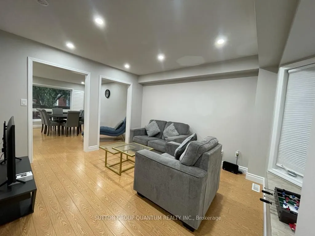 239 Brisdale Drive, #Upper