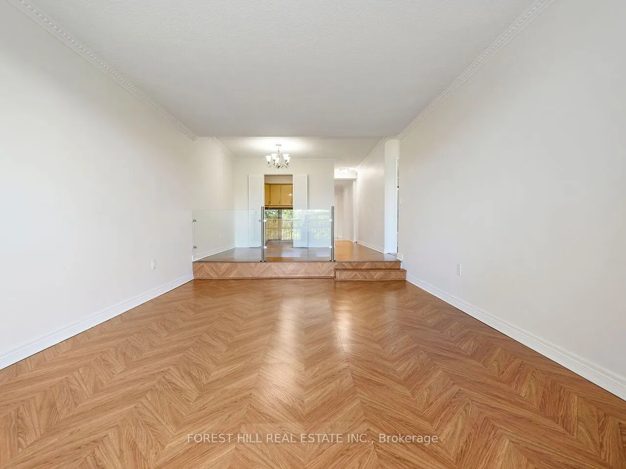 1359 WHITE OAKS Boulevard E, #608