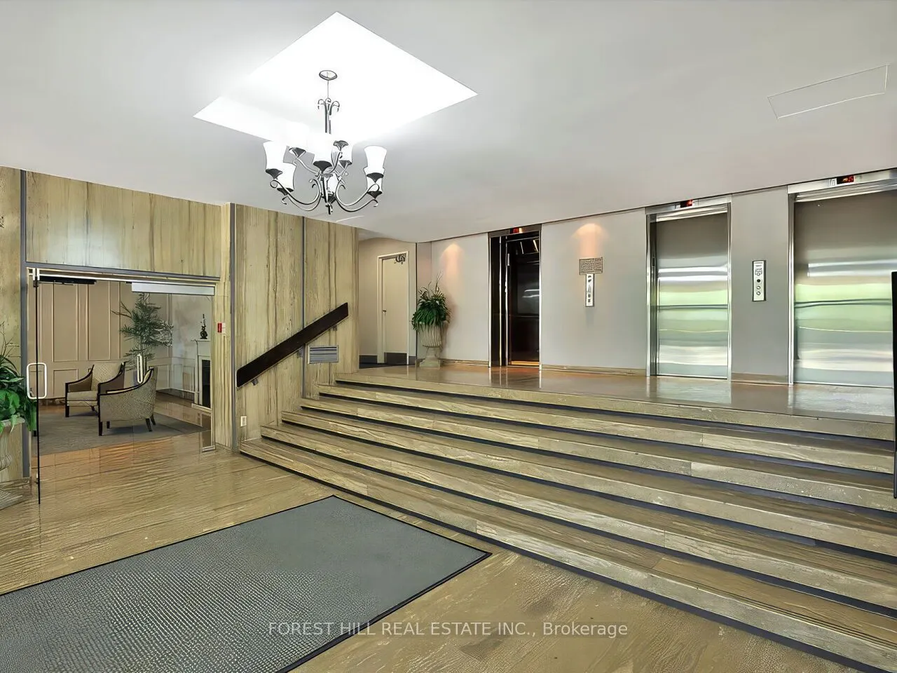 1359 WHITE OAKS Boulevard E, #608