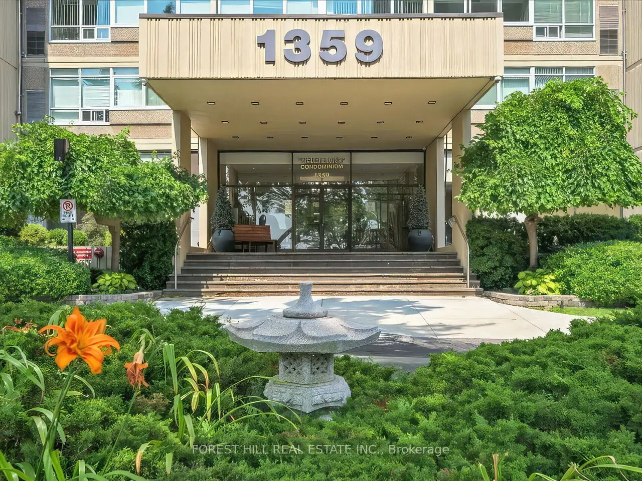 1359 WHITE OAKS Boulevard E, #608