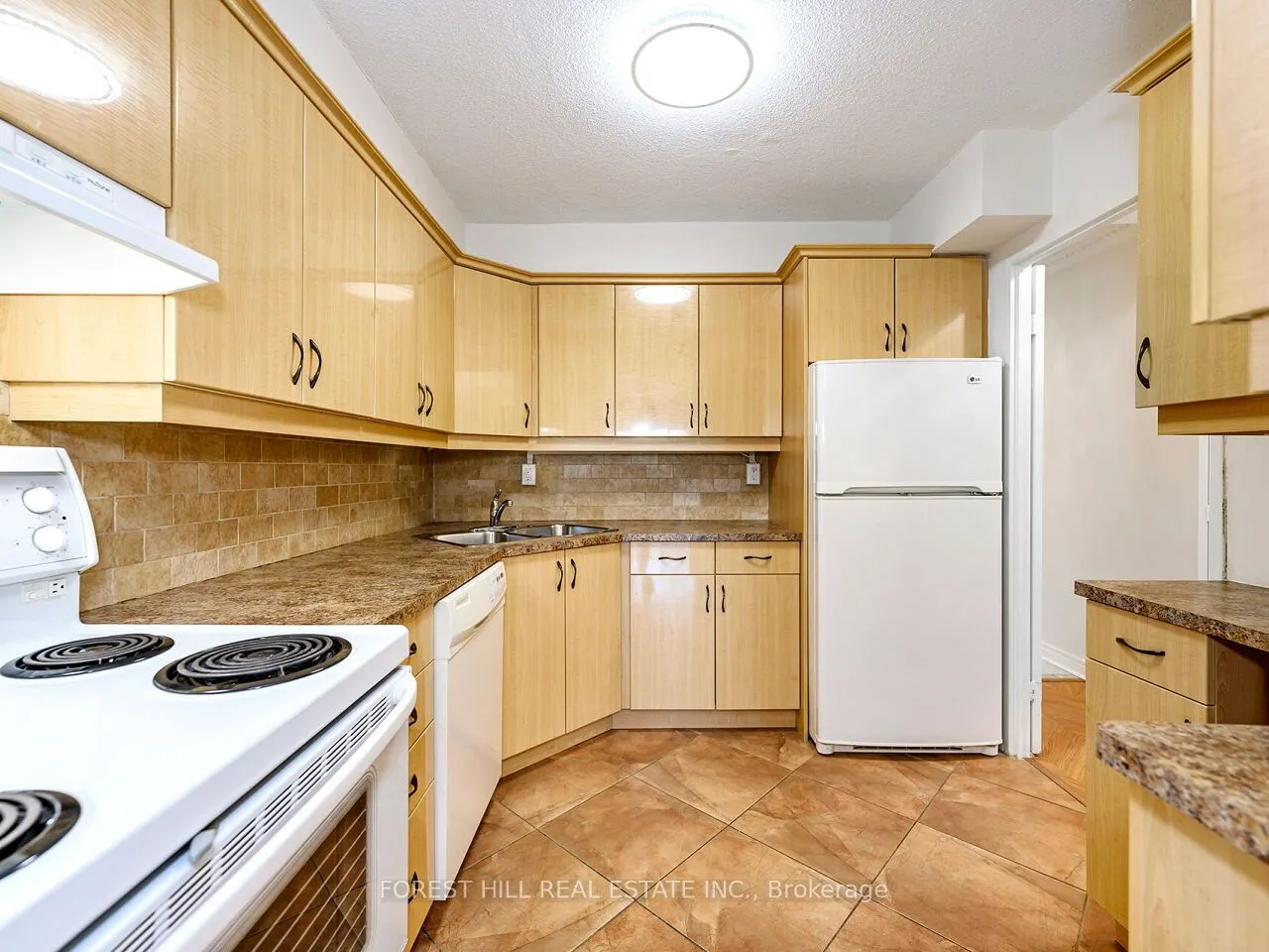 1359 WHITE OAKS Boulevard E, #608
