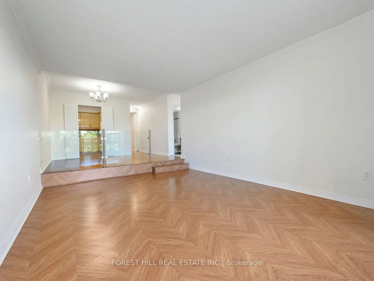 1359 WHITE OAKS Boulevard E, #608