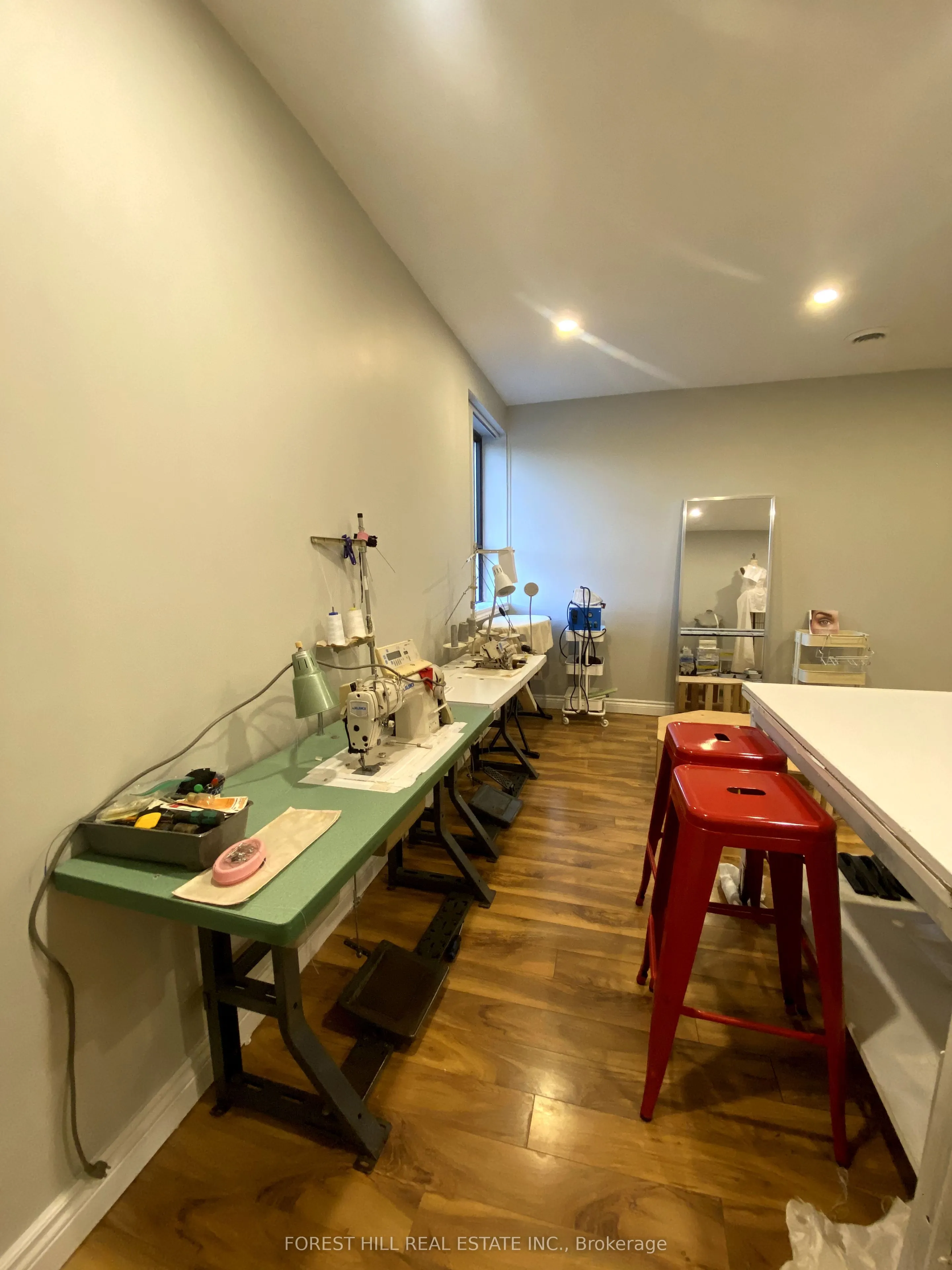 16 Northwestern Avenue, #202