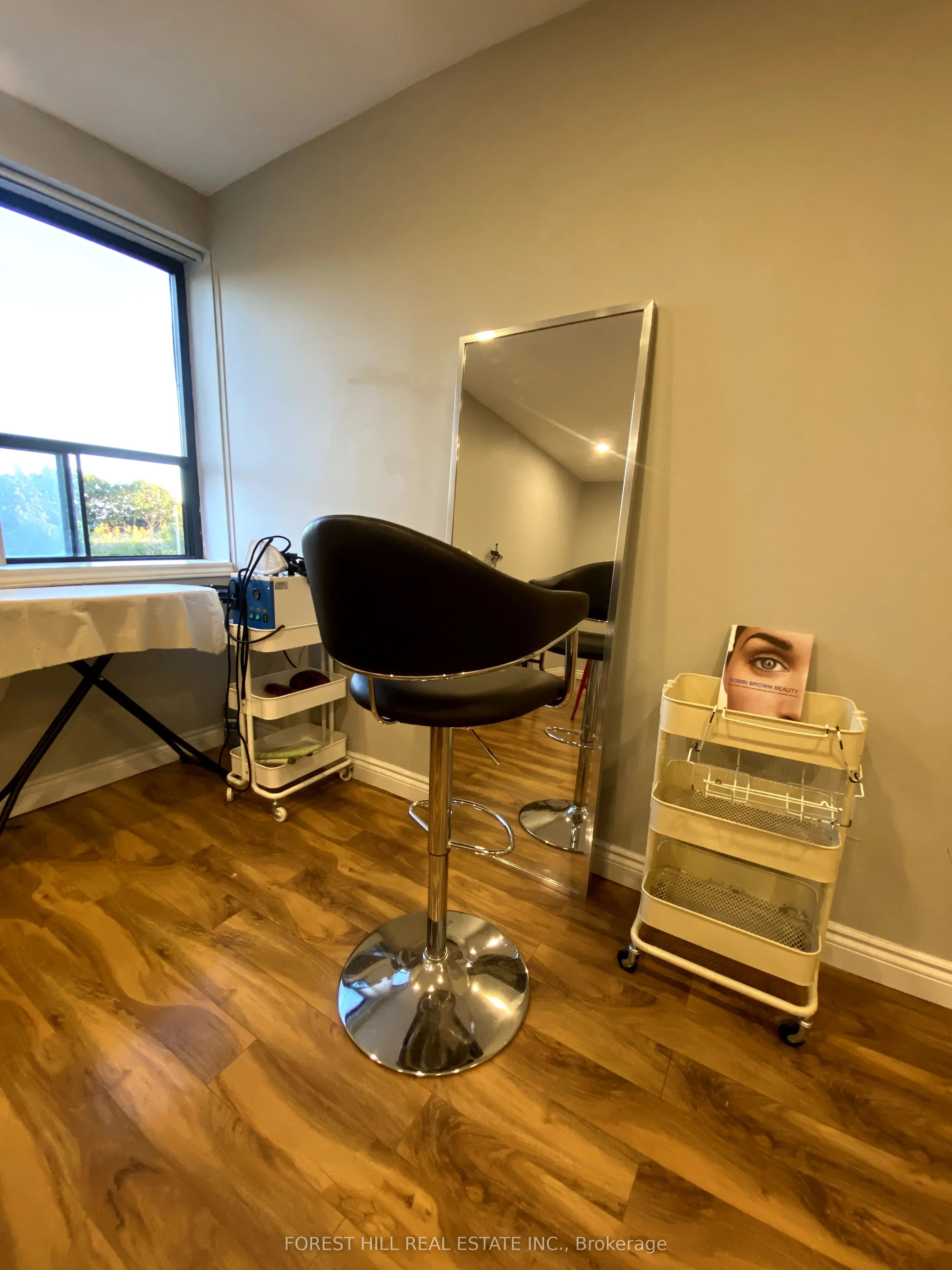 16 Northwestern Avenue, #202