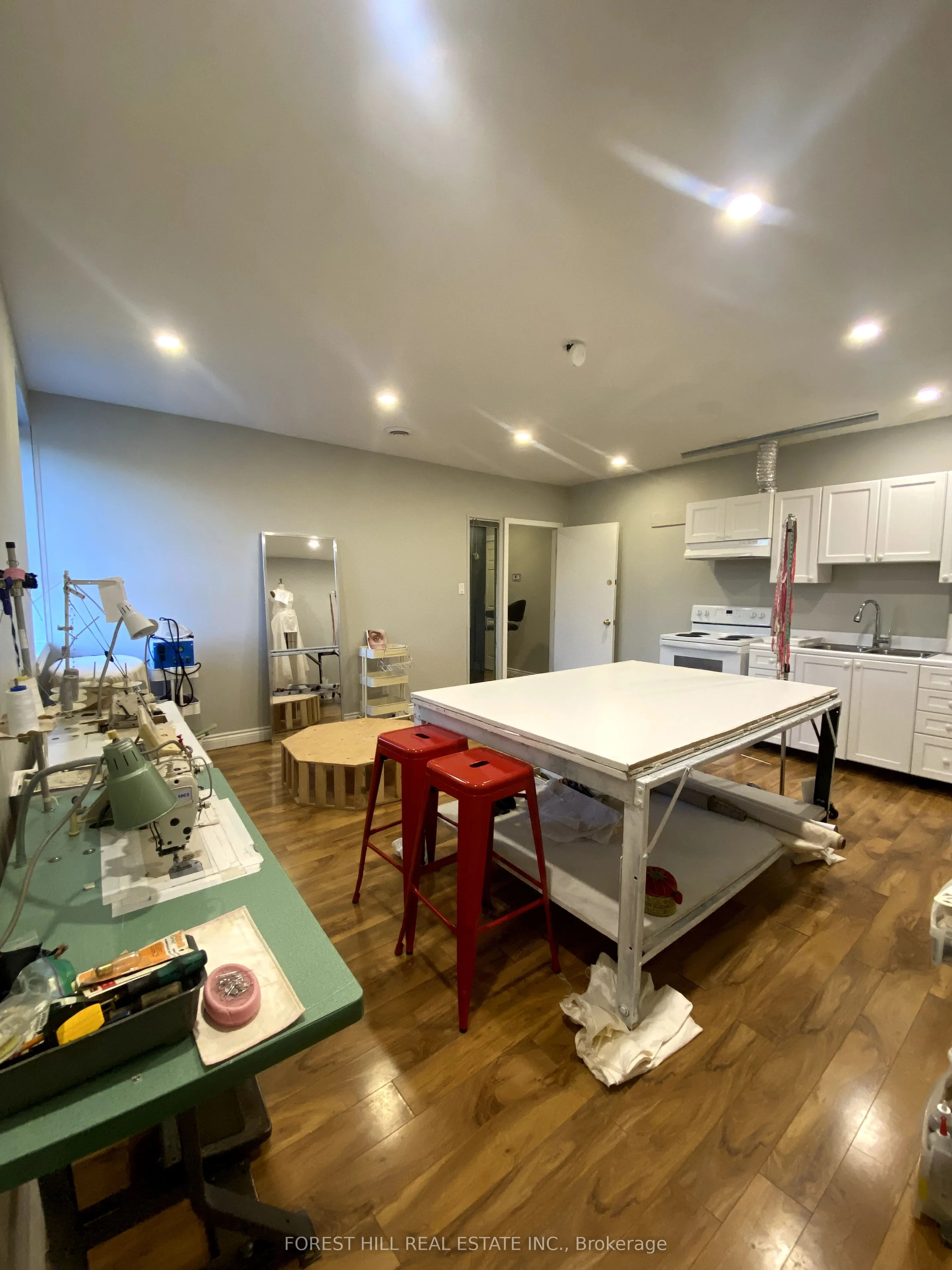 16 Northwestern Avenue, #202