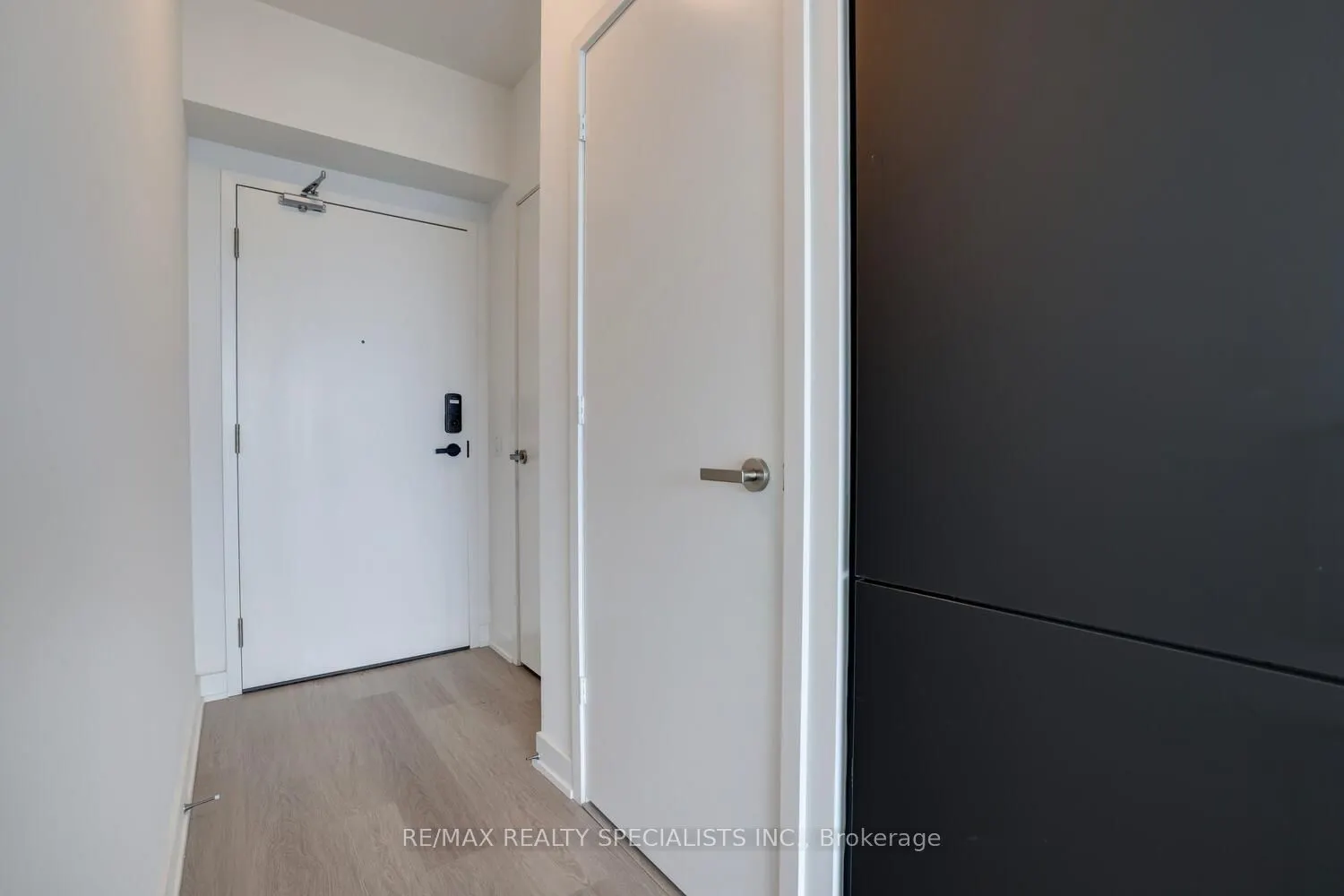 3883 Quartz Road, #2008
