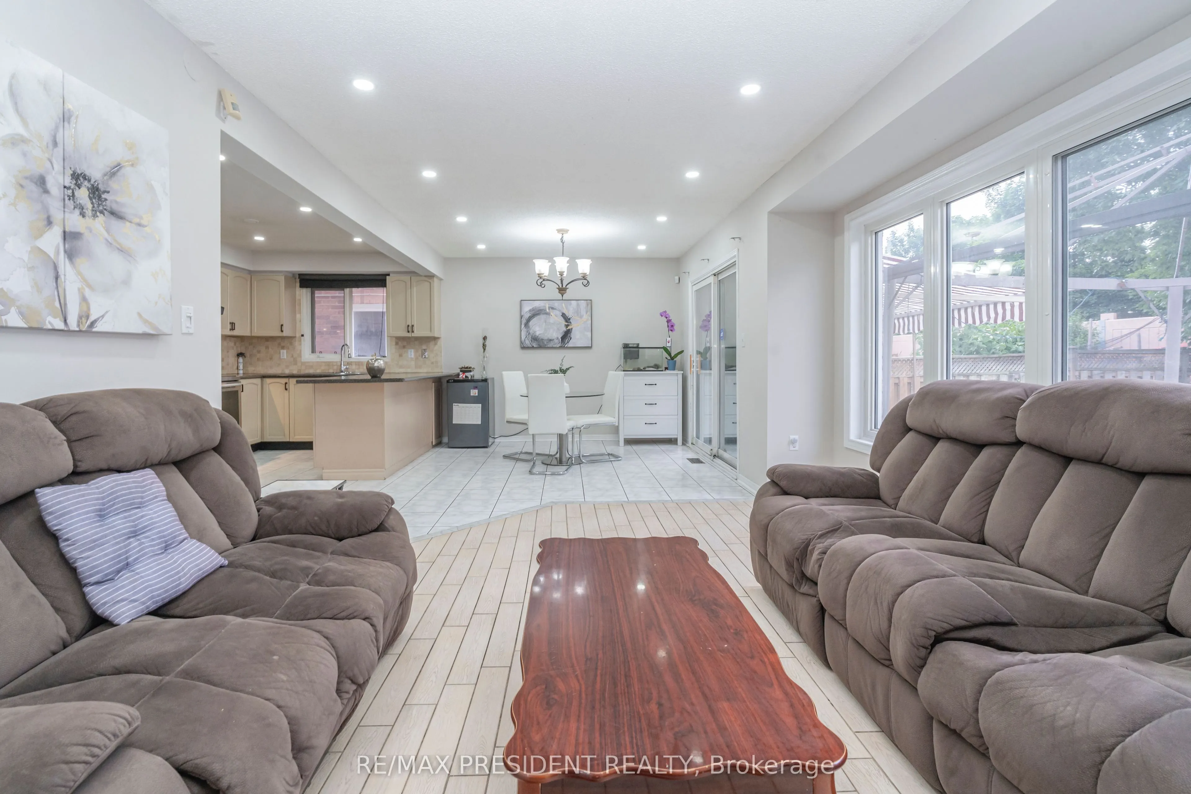41 Rangeland Road
