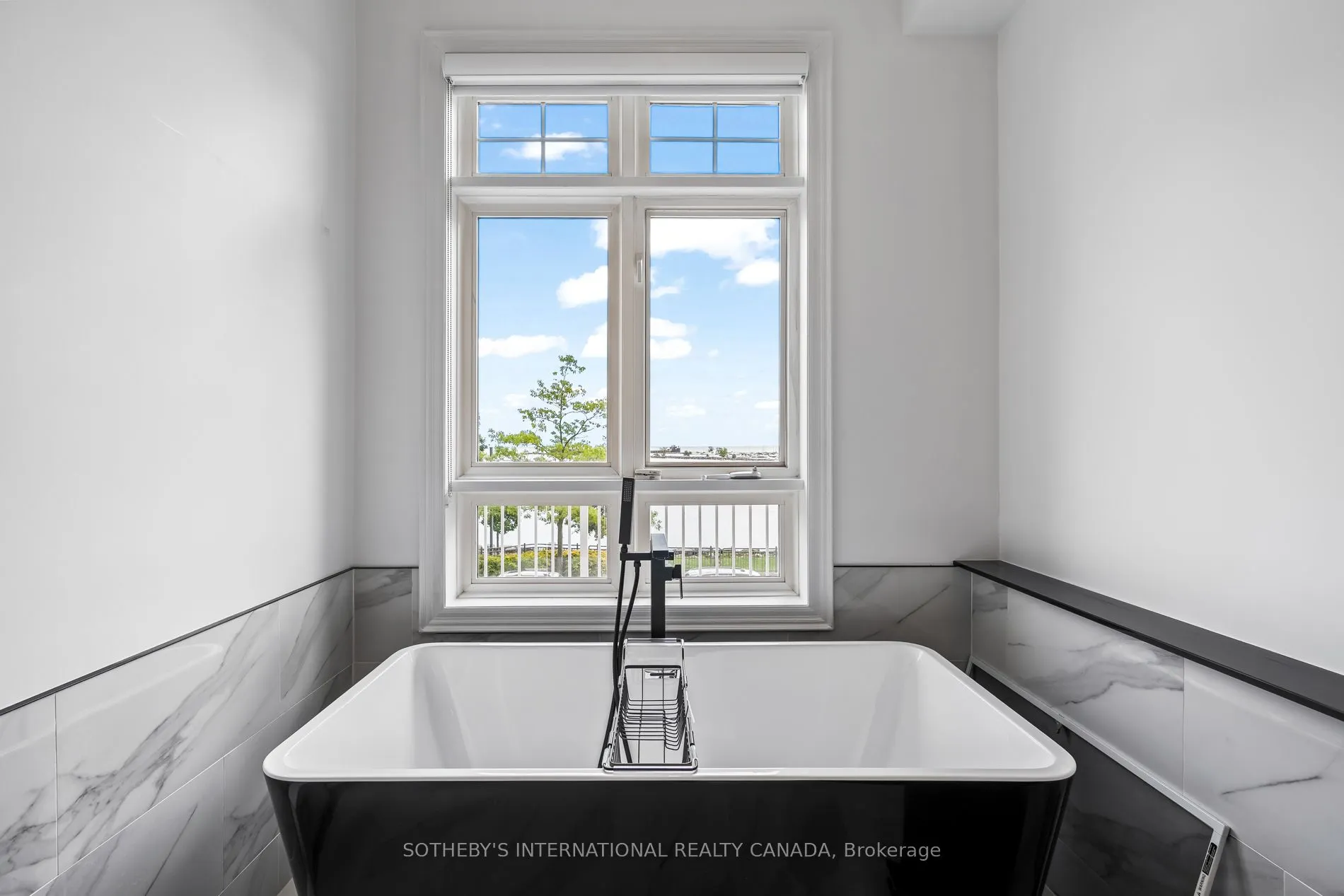 54 St Lawrence Drive, #22