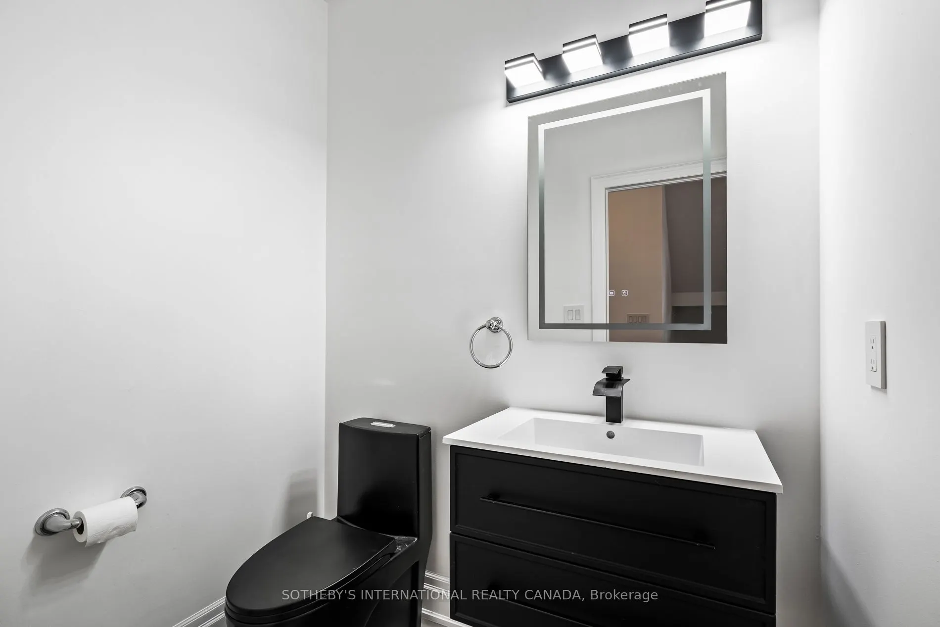 54 St Lawrence Drive, #22