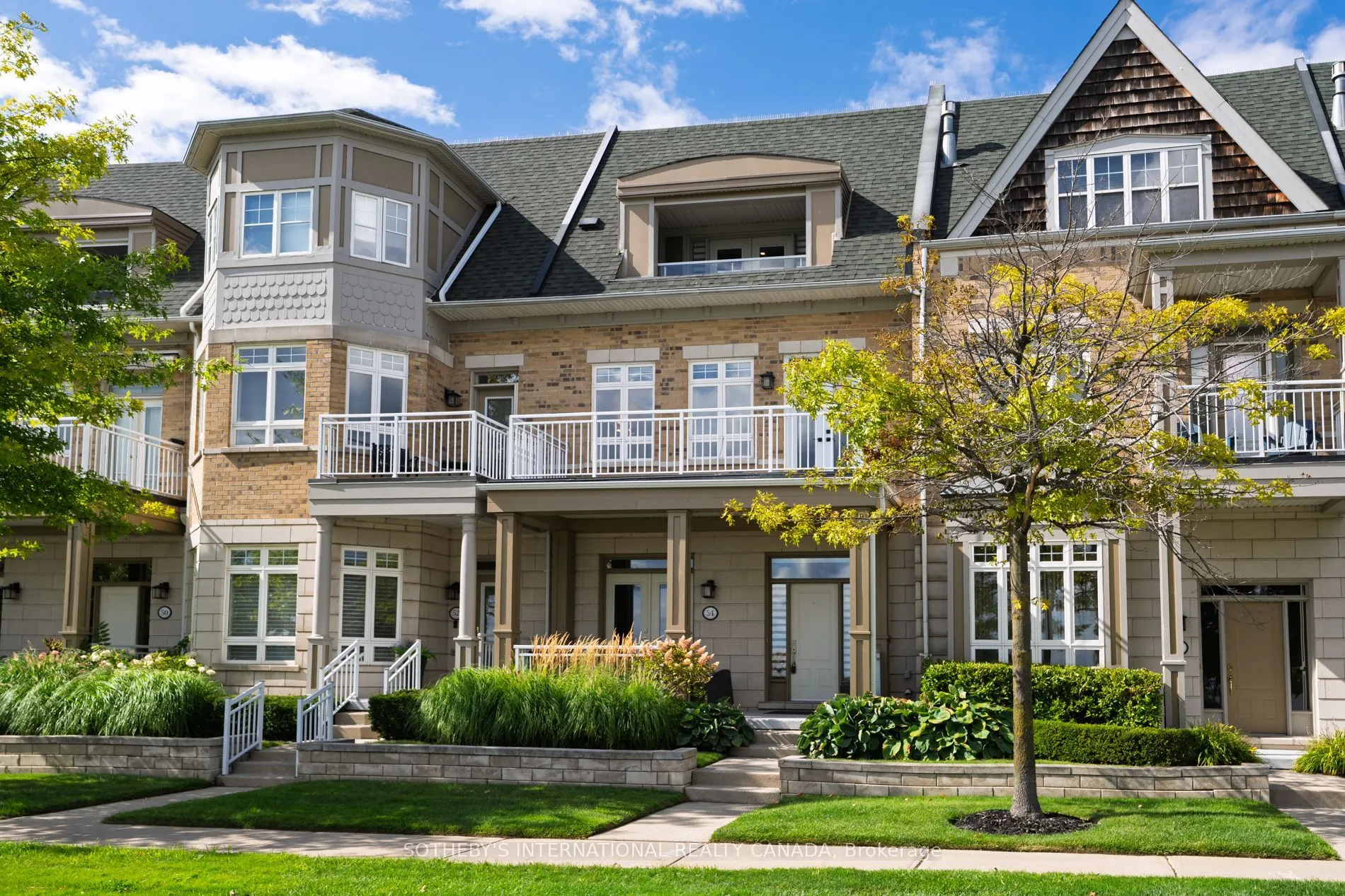 54 St Lawrence Drive, #22