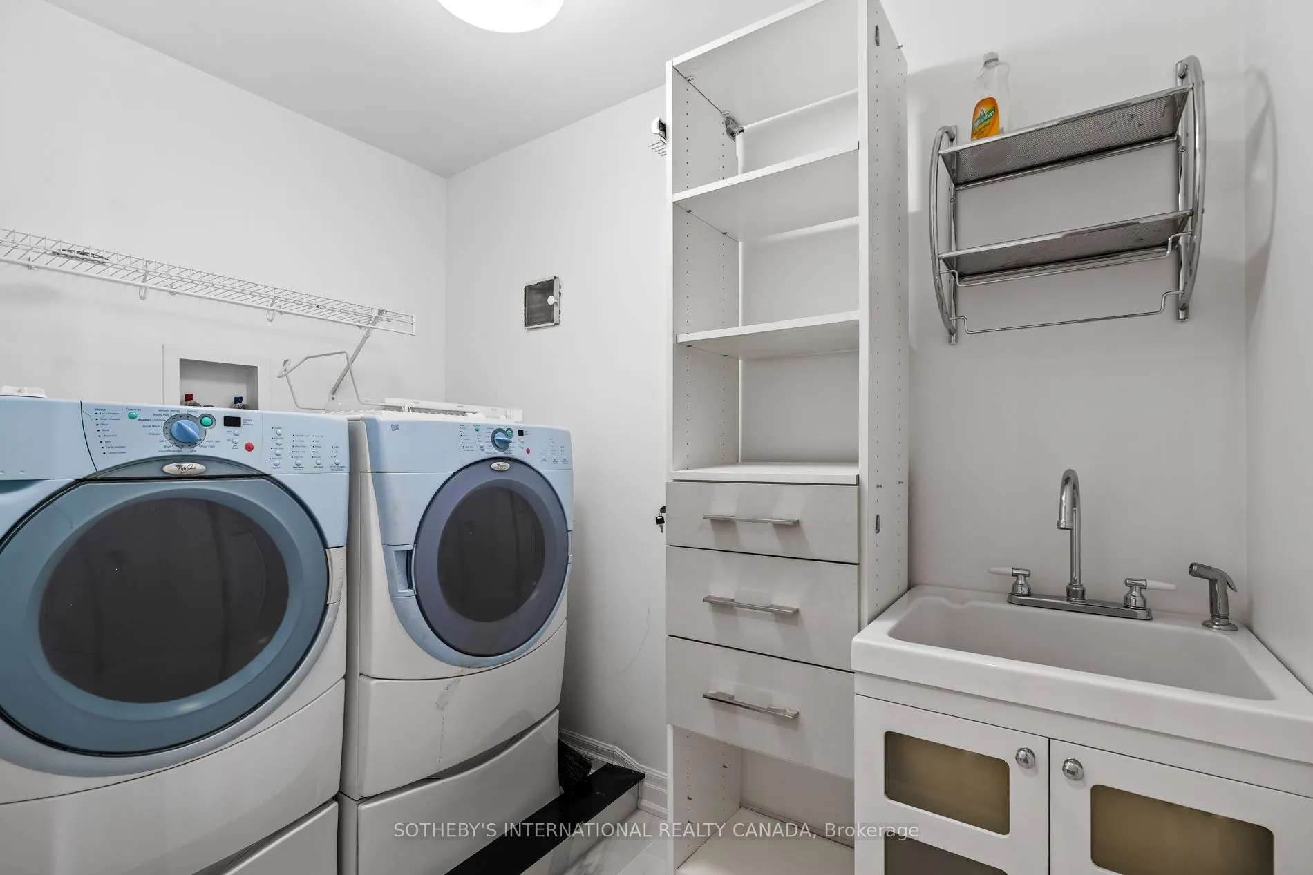 54 St Lawrence Drive, #22