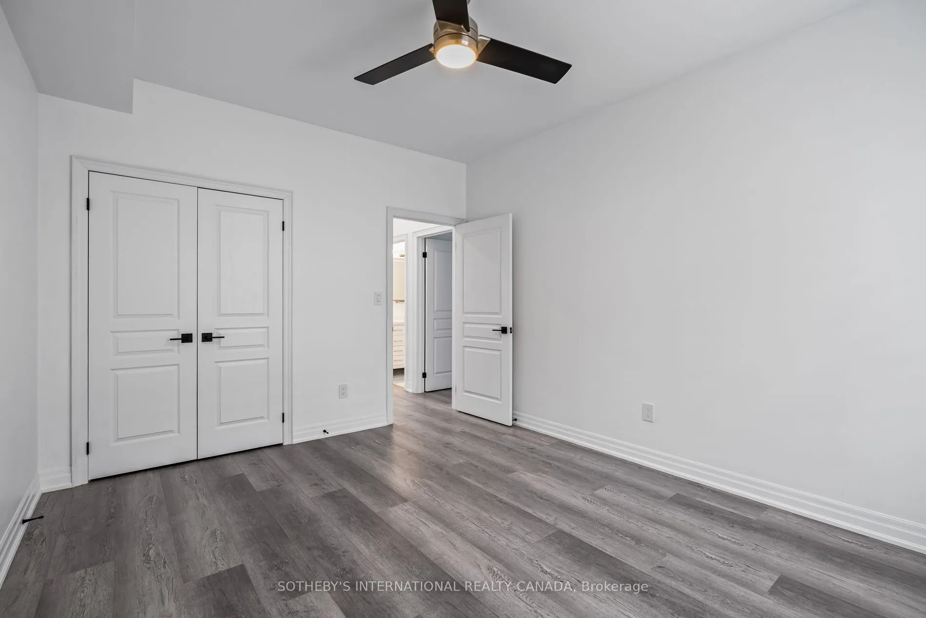 54 St Lawrence Drive, #22