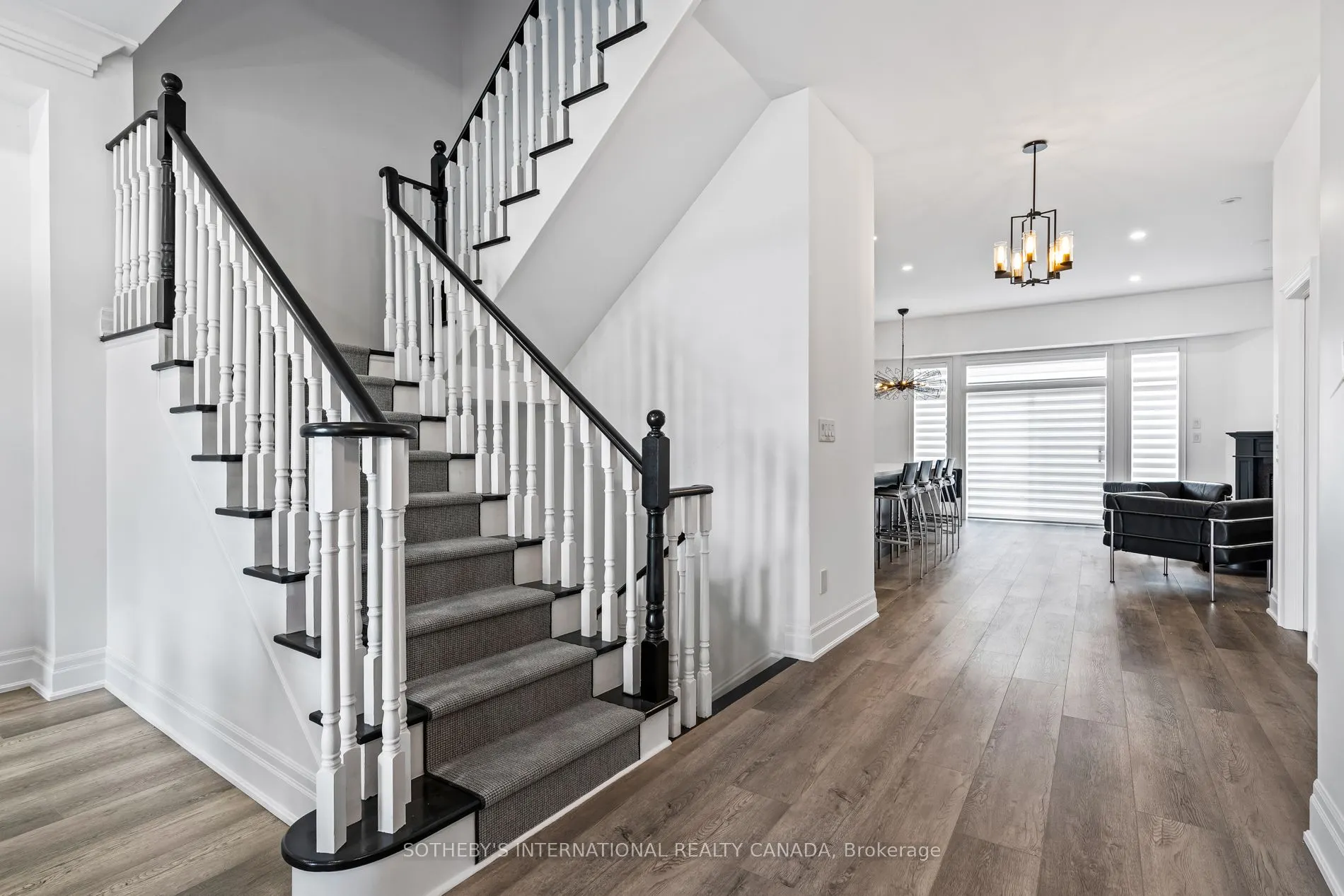 54 St Lawrence Drive, #22