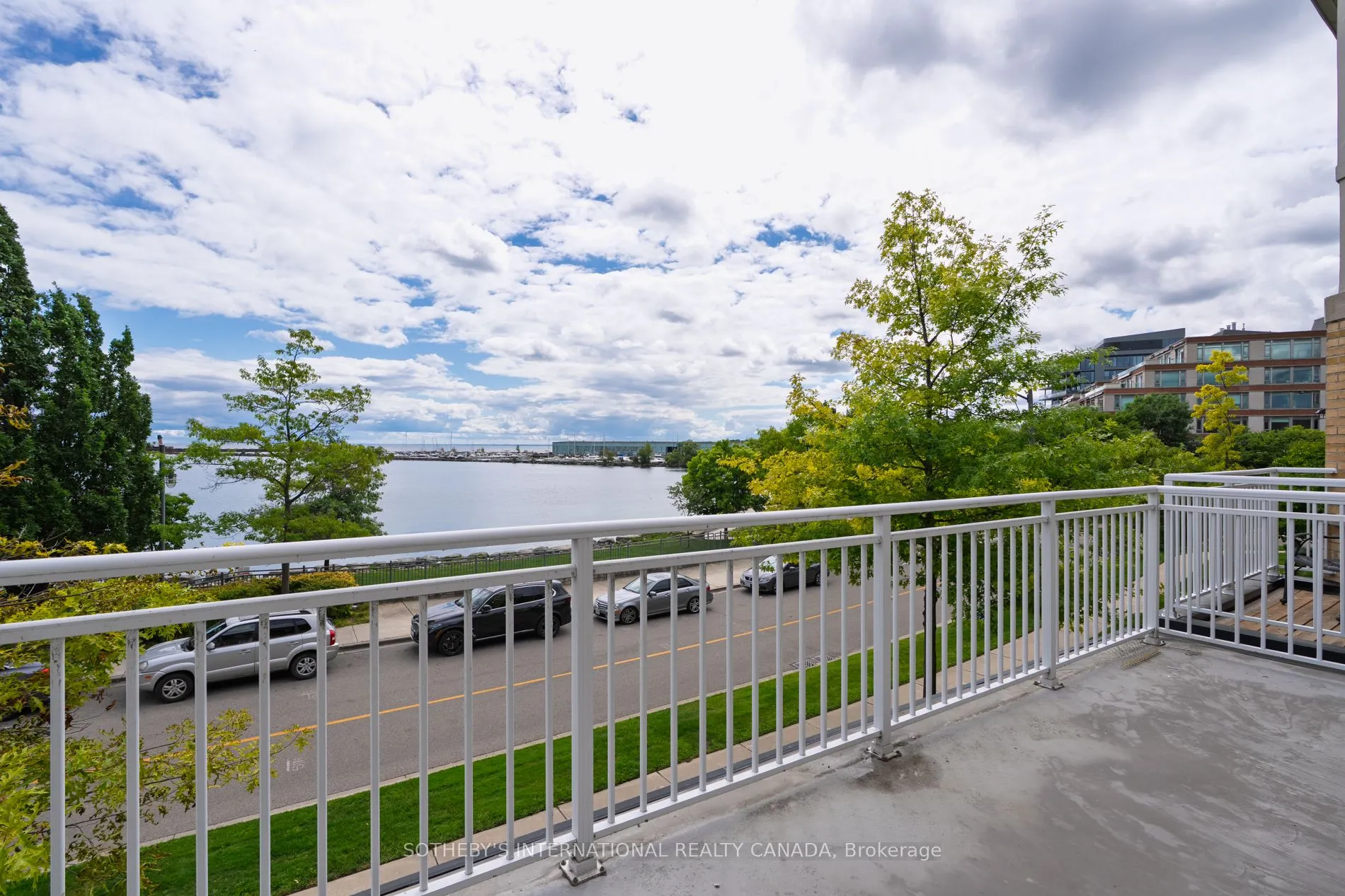 54 St Lawrence Drive, #22