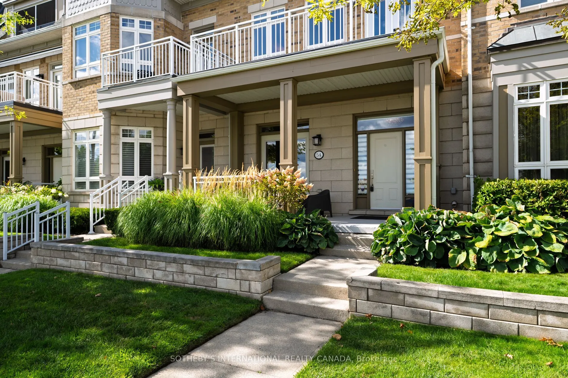 54 St Lawrence Drive, #22