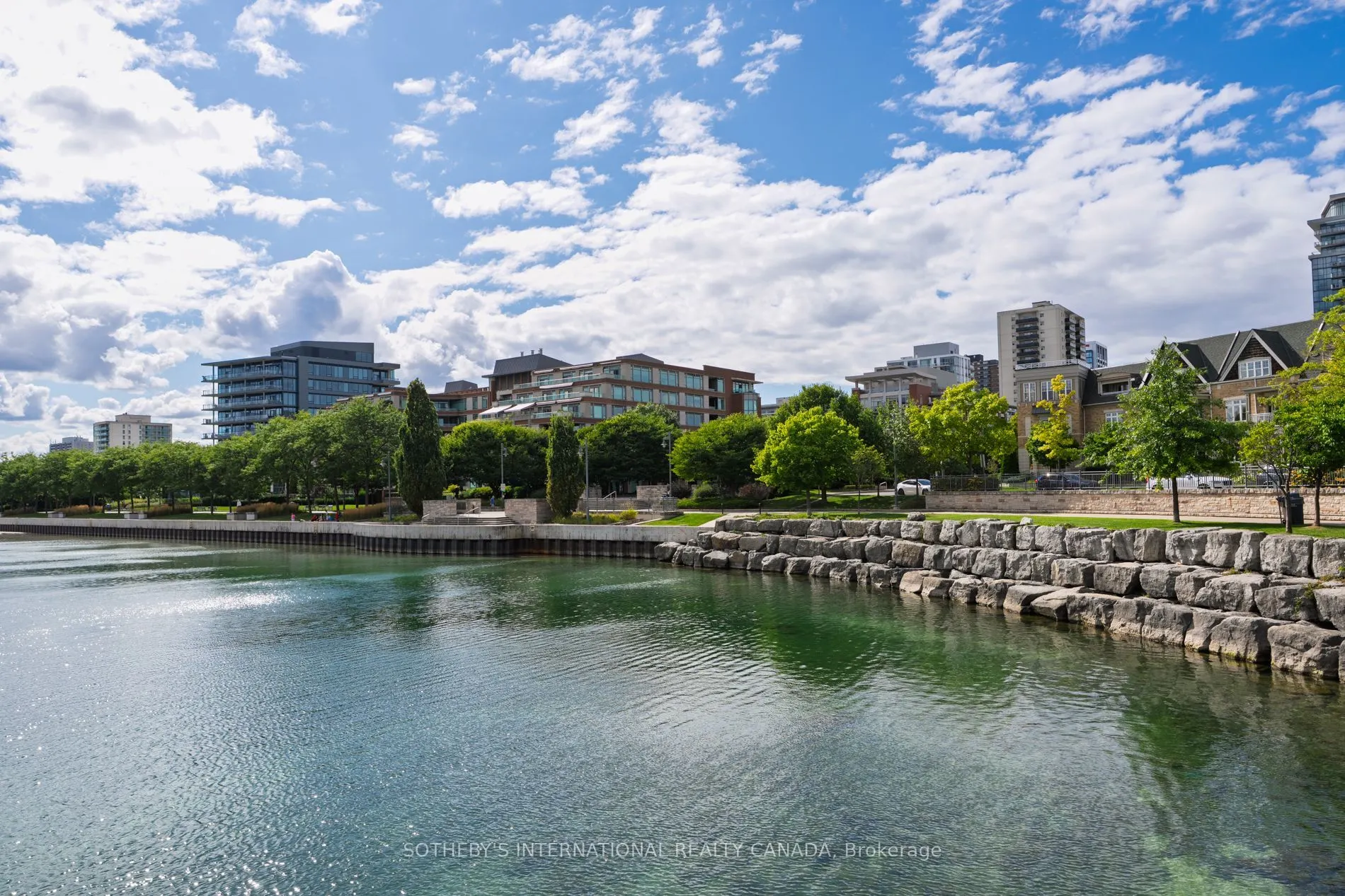 54 St Lawrence Drive, #22
