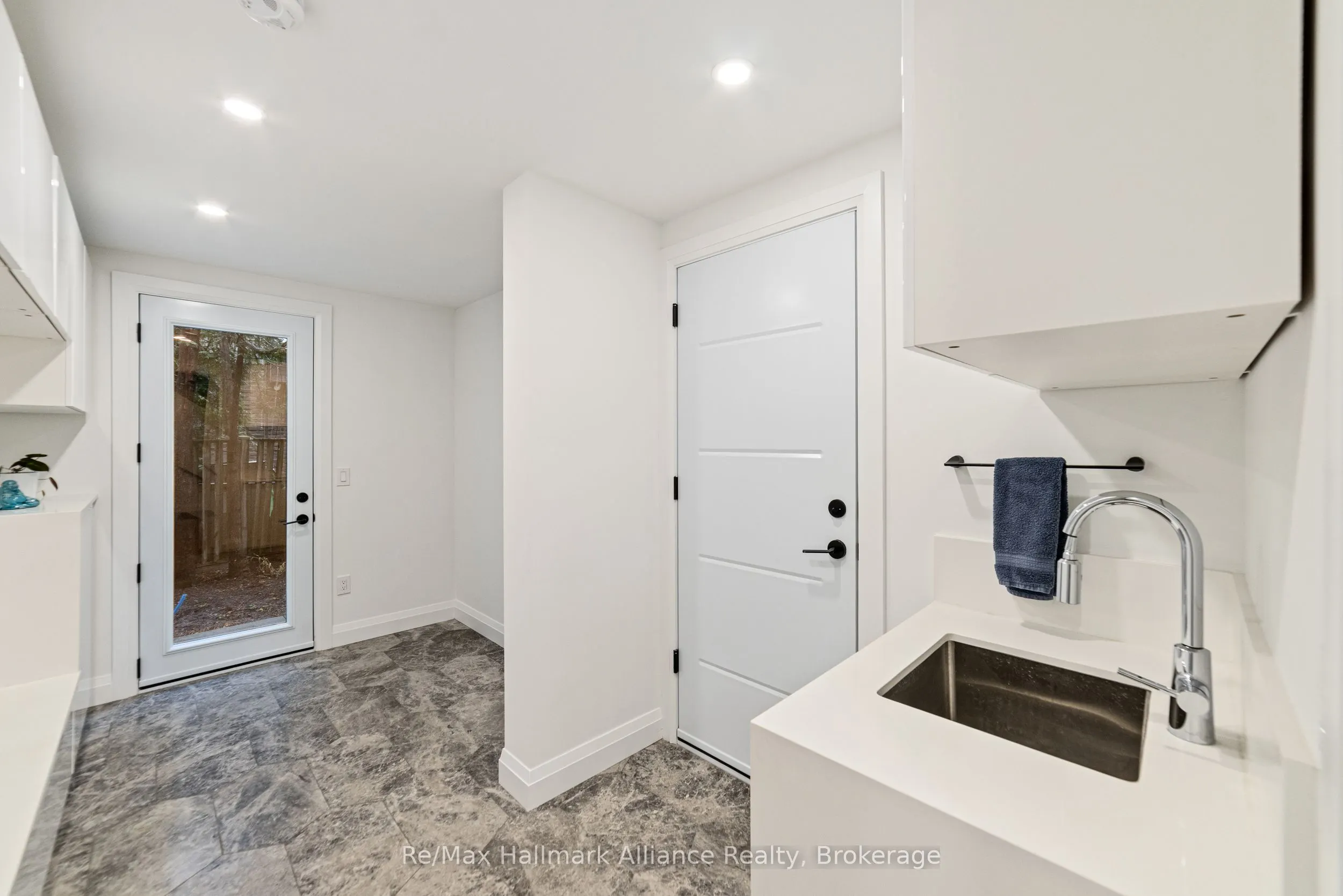 247 Willowridge Court
