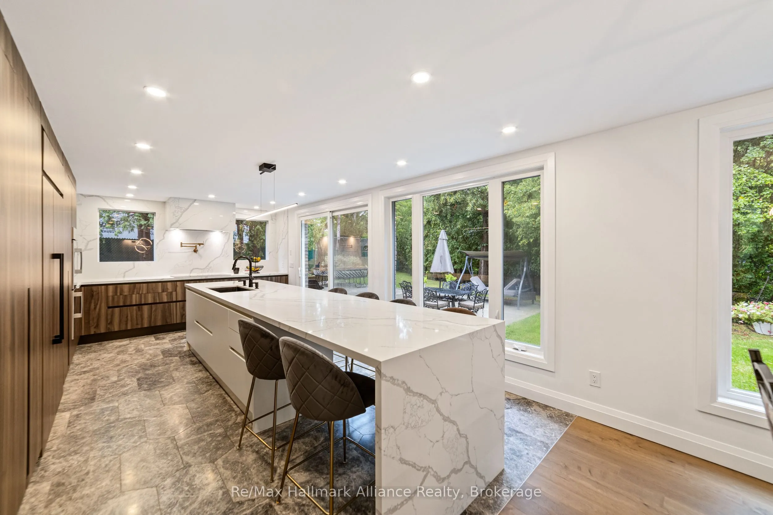 247 Willowridge Court