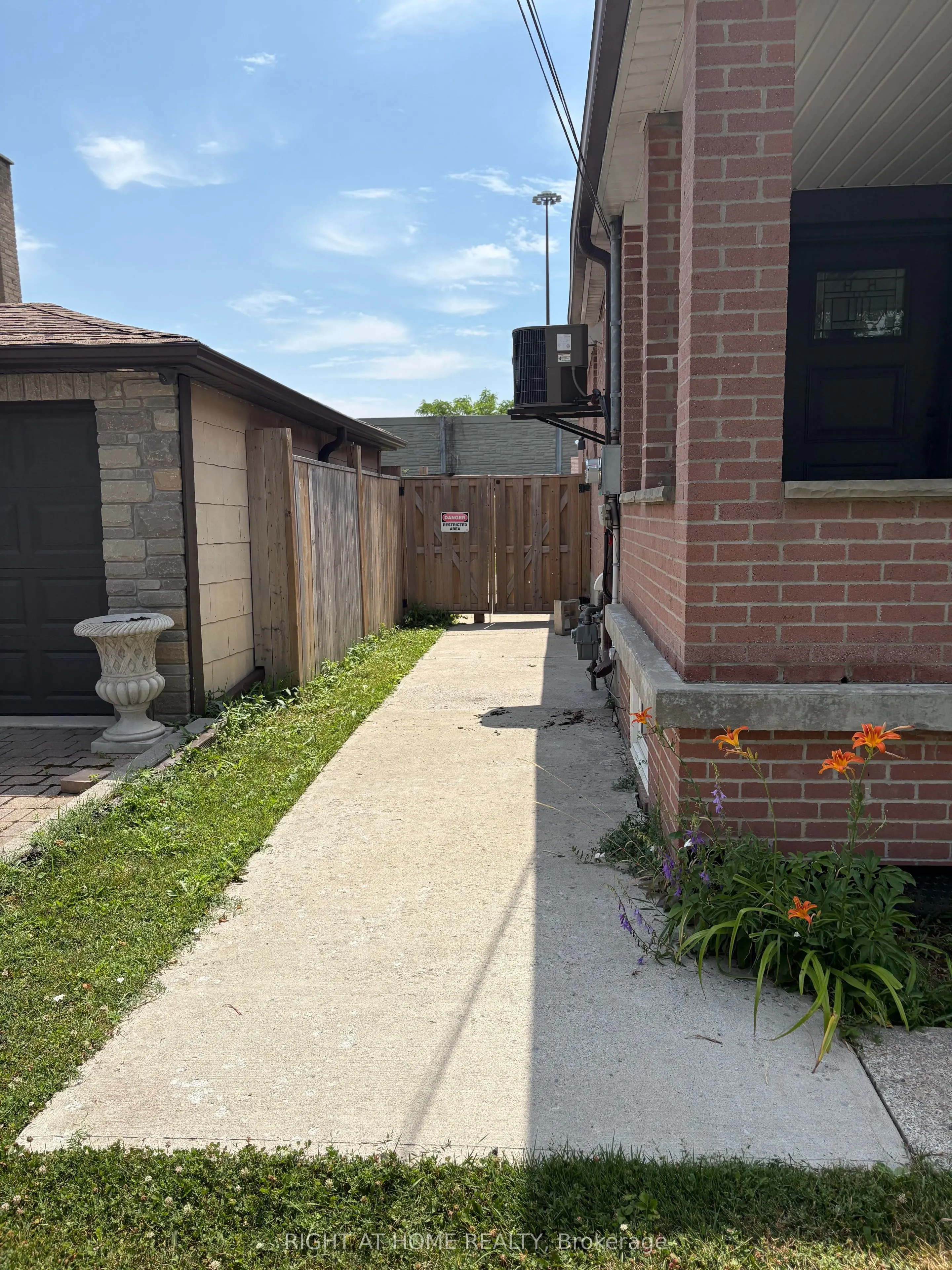69 Whitley Avenue