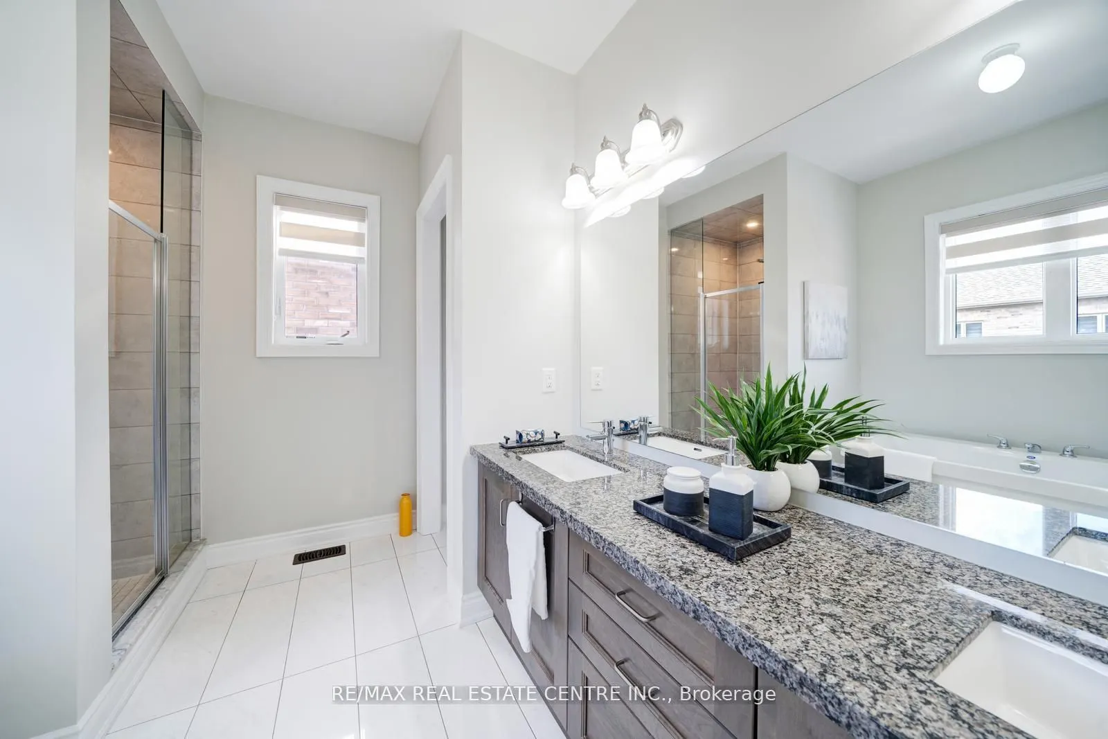 5 Carl Finlay Drive