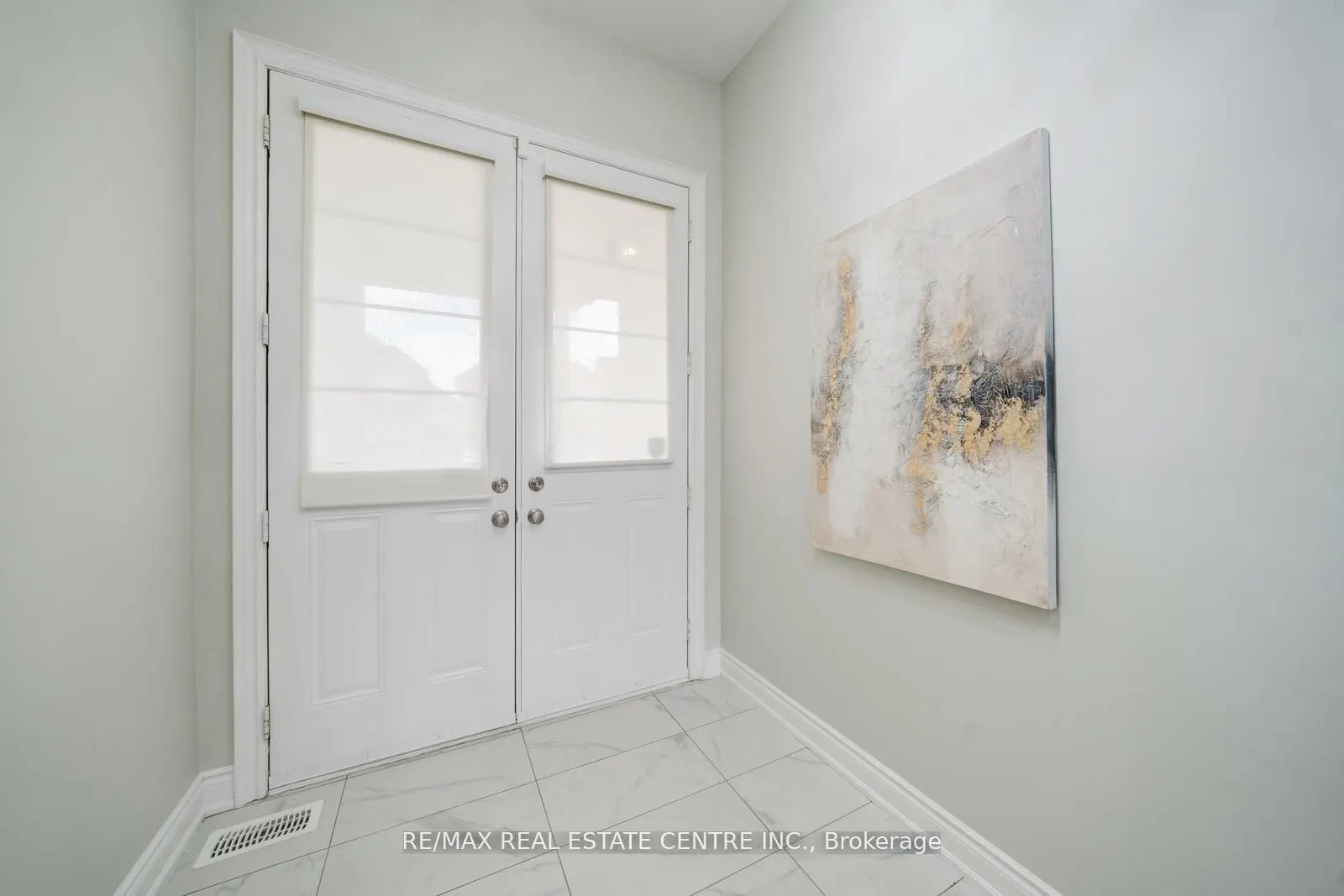 5 Carl Finlay Drive