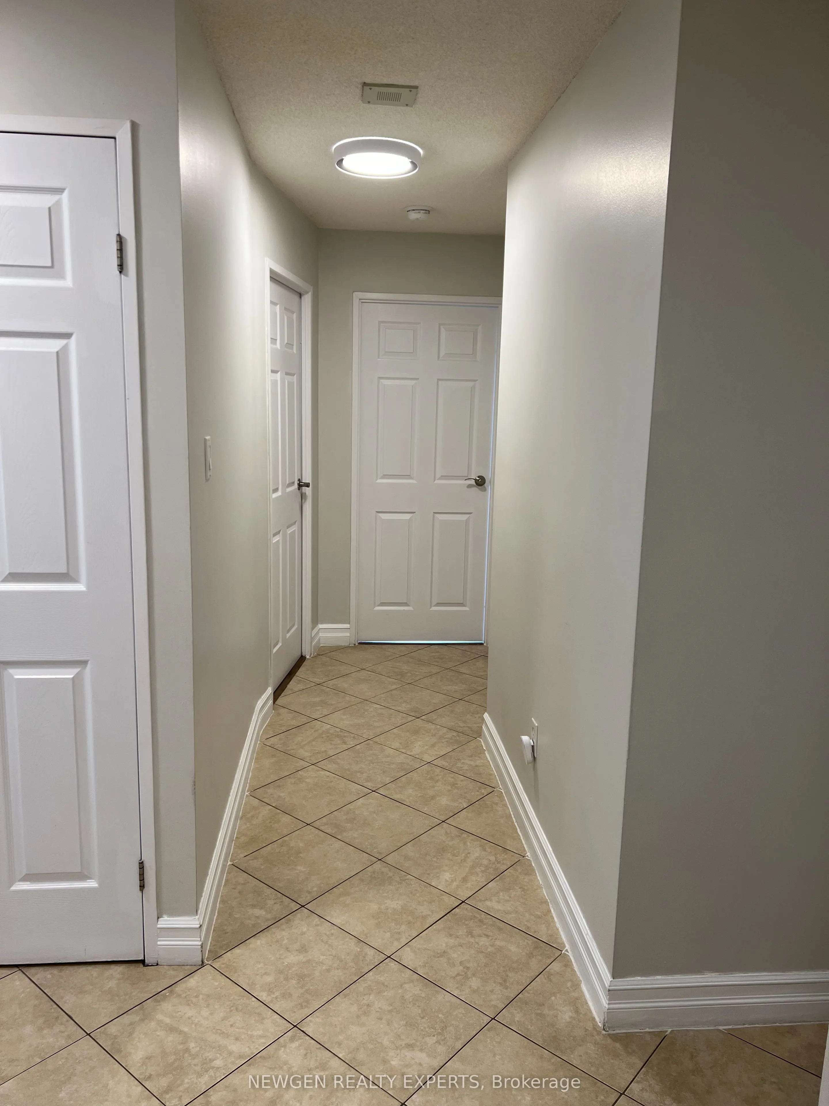 550 Webb Drive, #UPH 12
