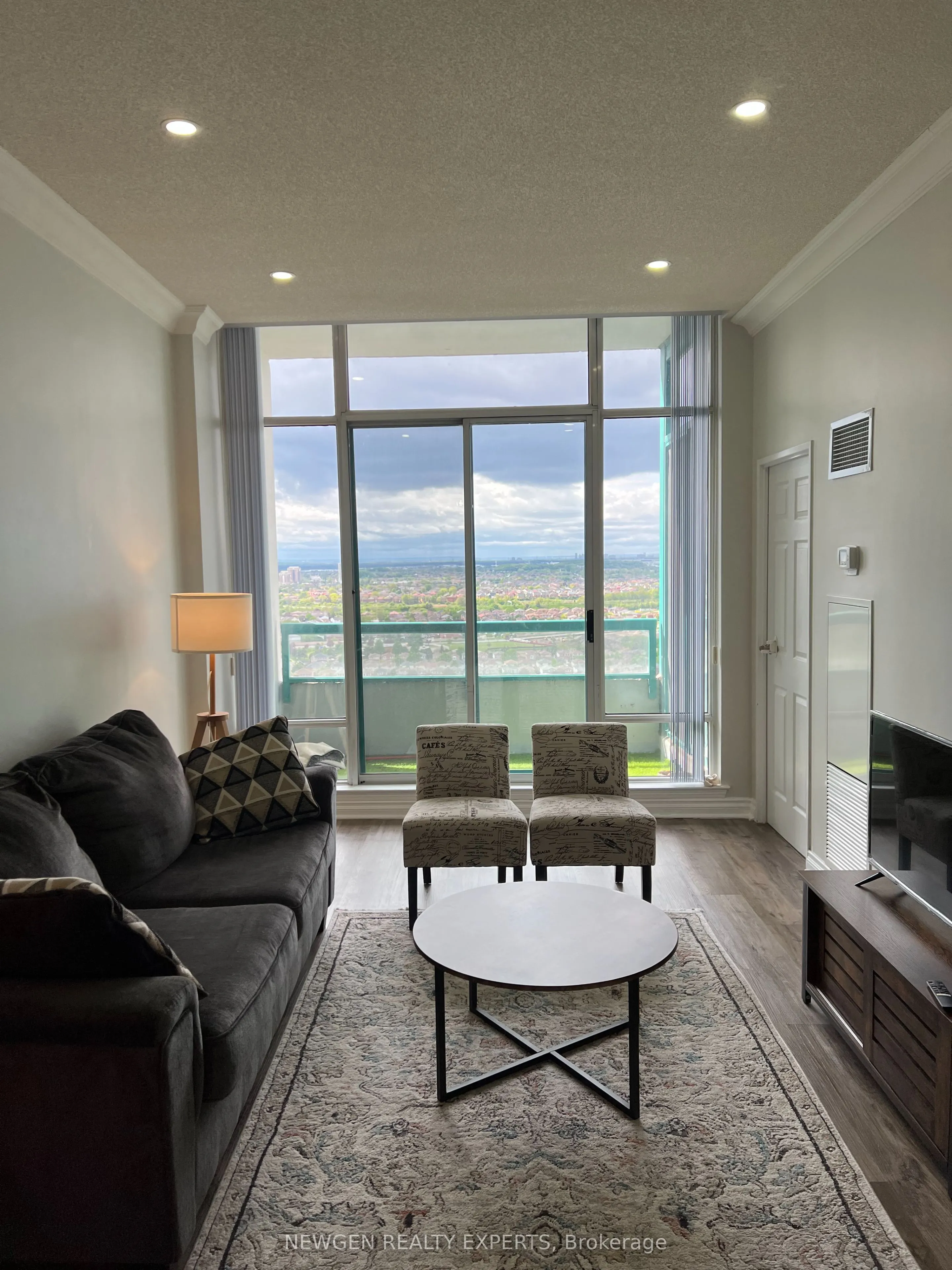 550 Webb Drive, #UPH 12
