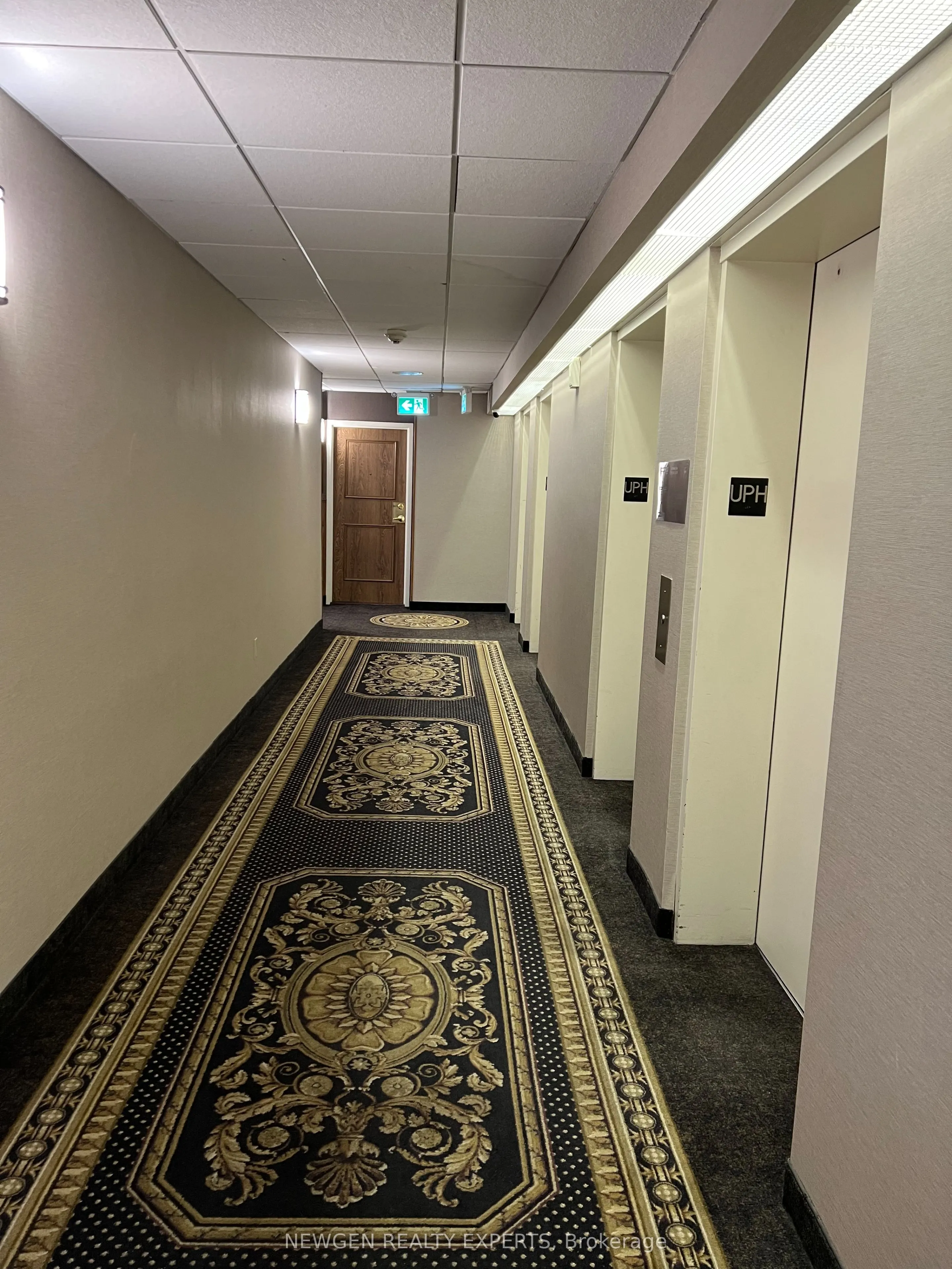 550 Webb Drive, #UPH 12