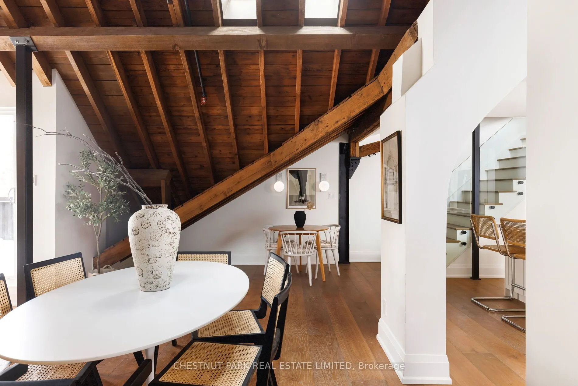 384 Sunnyside Avenue, #309