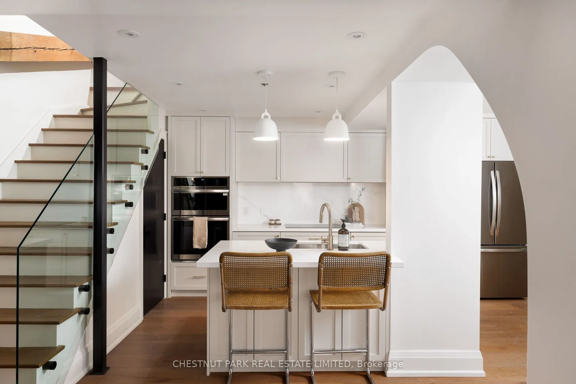 384 Sunnyside Avenue, #309