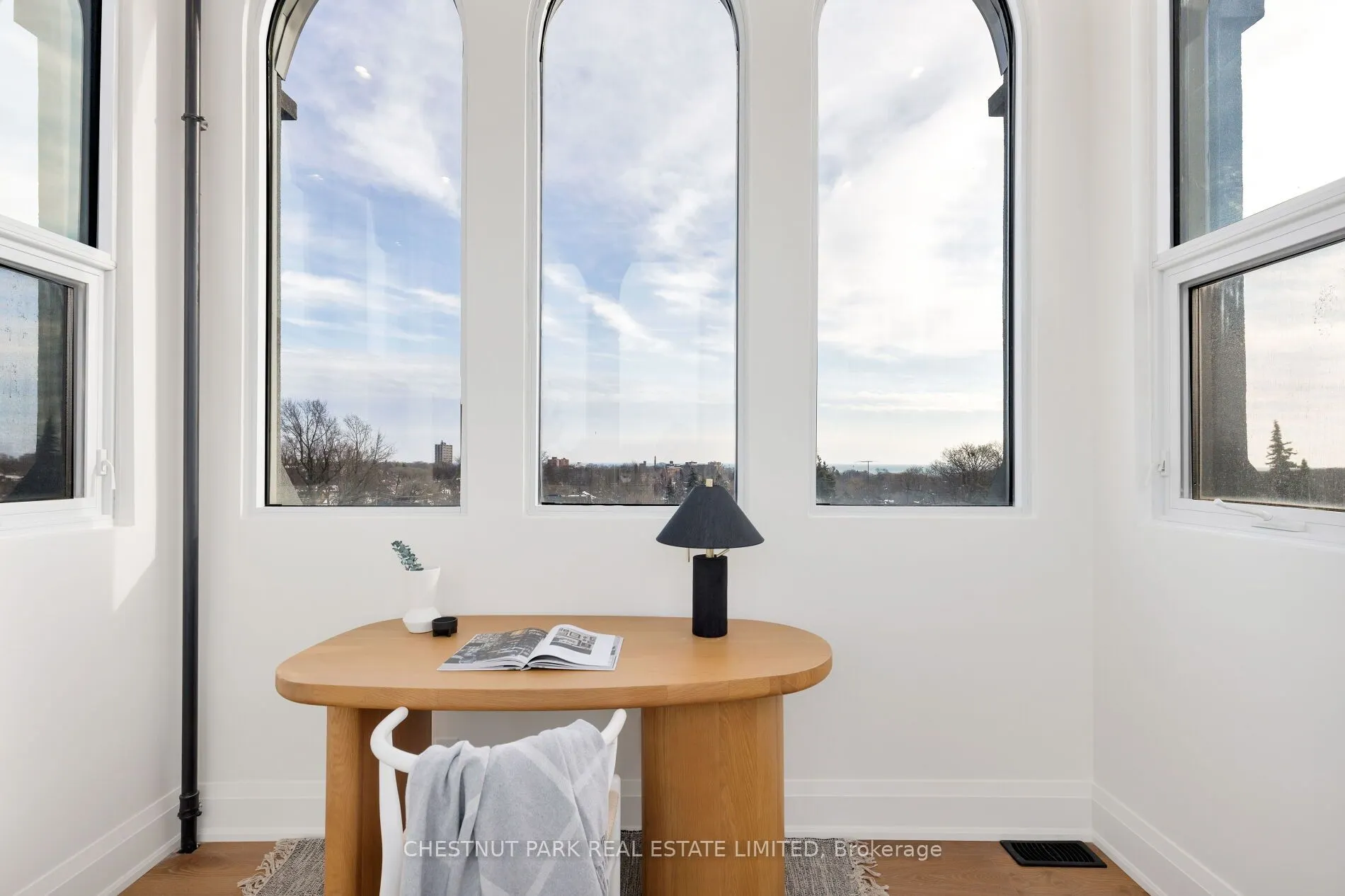 384 Sunnyside Avenue, #309