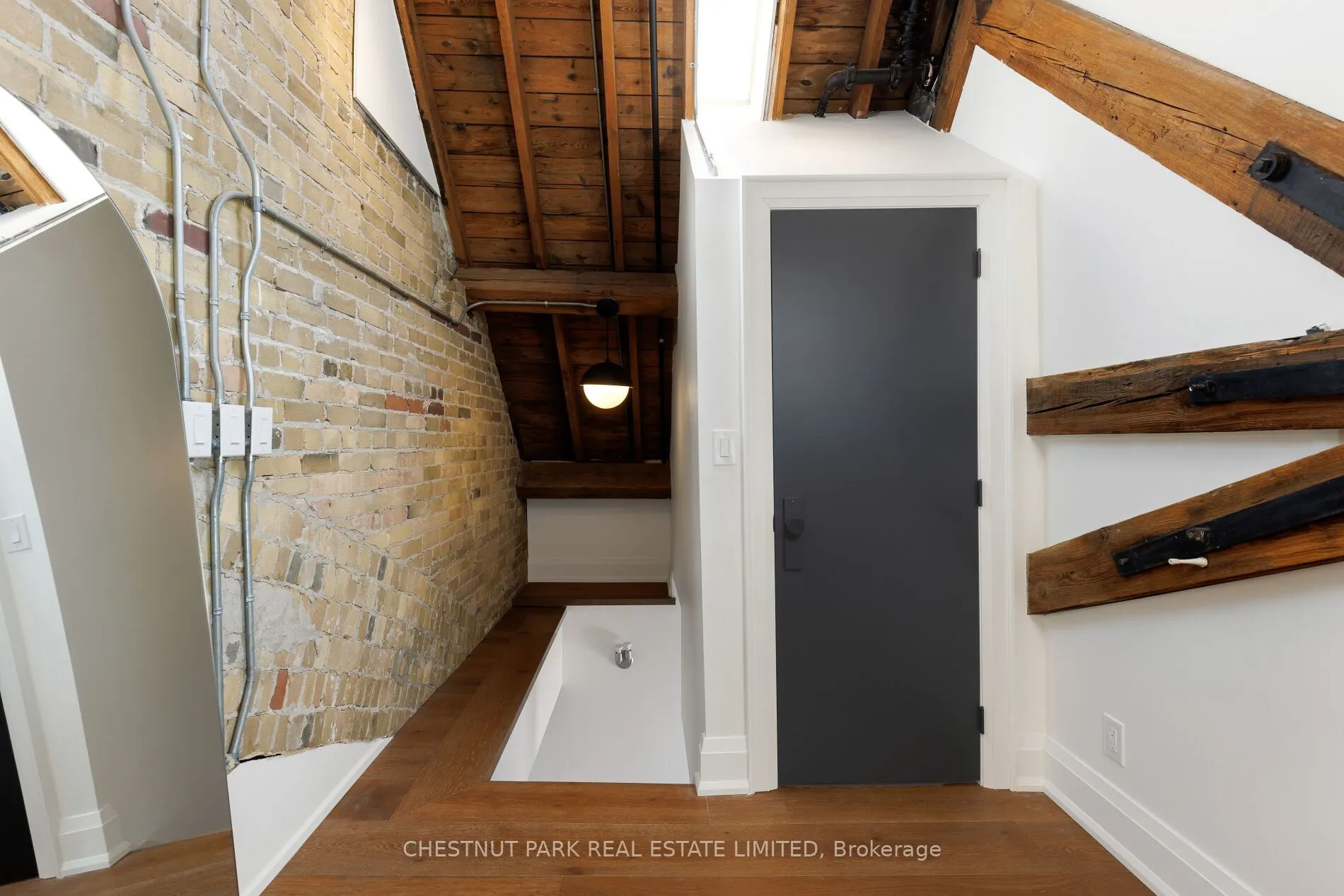 384 Sunnyside Avenue, #309