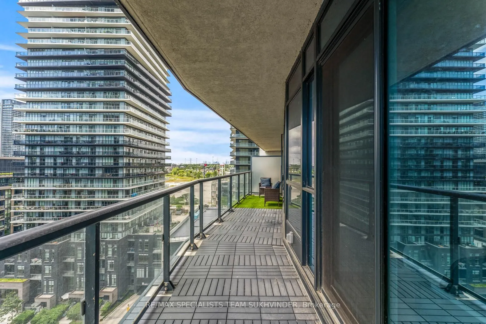 39 Annie Craig Drive, #1201