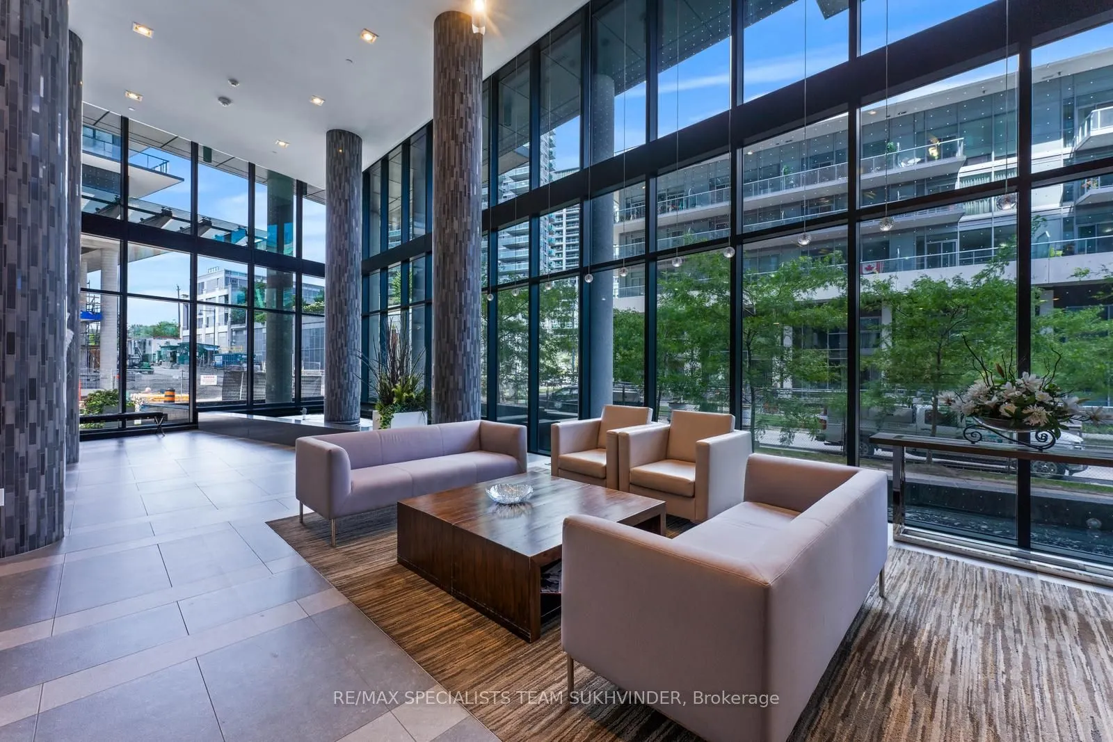 39 Annie Craig Drive, #1201