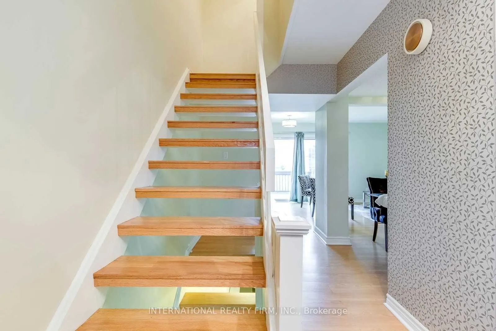 6855 Glen Erin Drive, #15